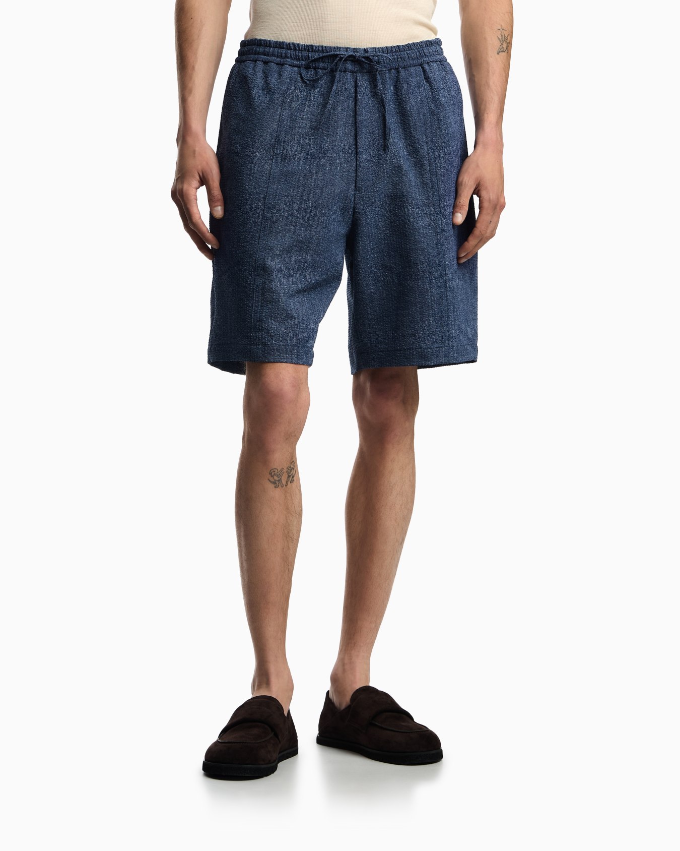 Drawstring Bermuda shorts in printed seersucker fabric Slide 3