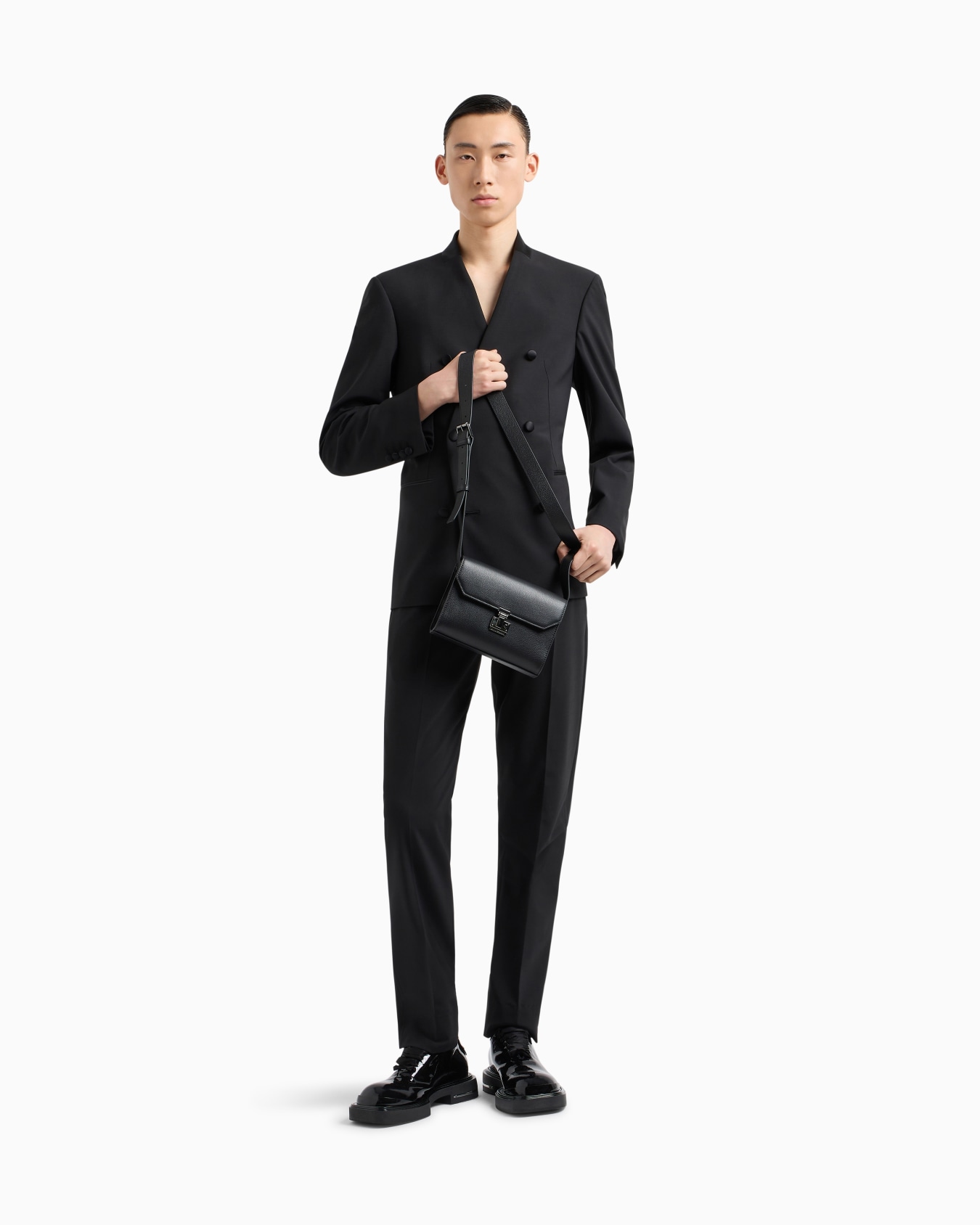 Blazer à double boutonnage en toile de laine vierge bi-stretch avec col en satin Diapositive 1