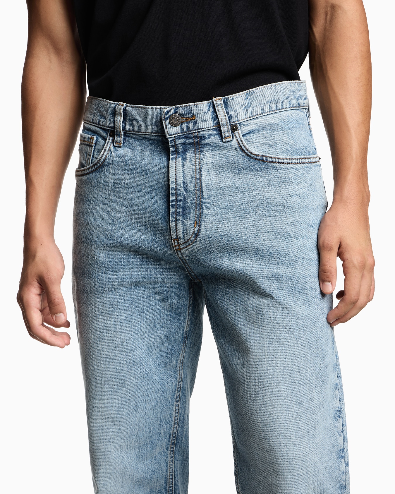J76 straight-fit jeans in a vintage-effect washed denim Slide 4