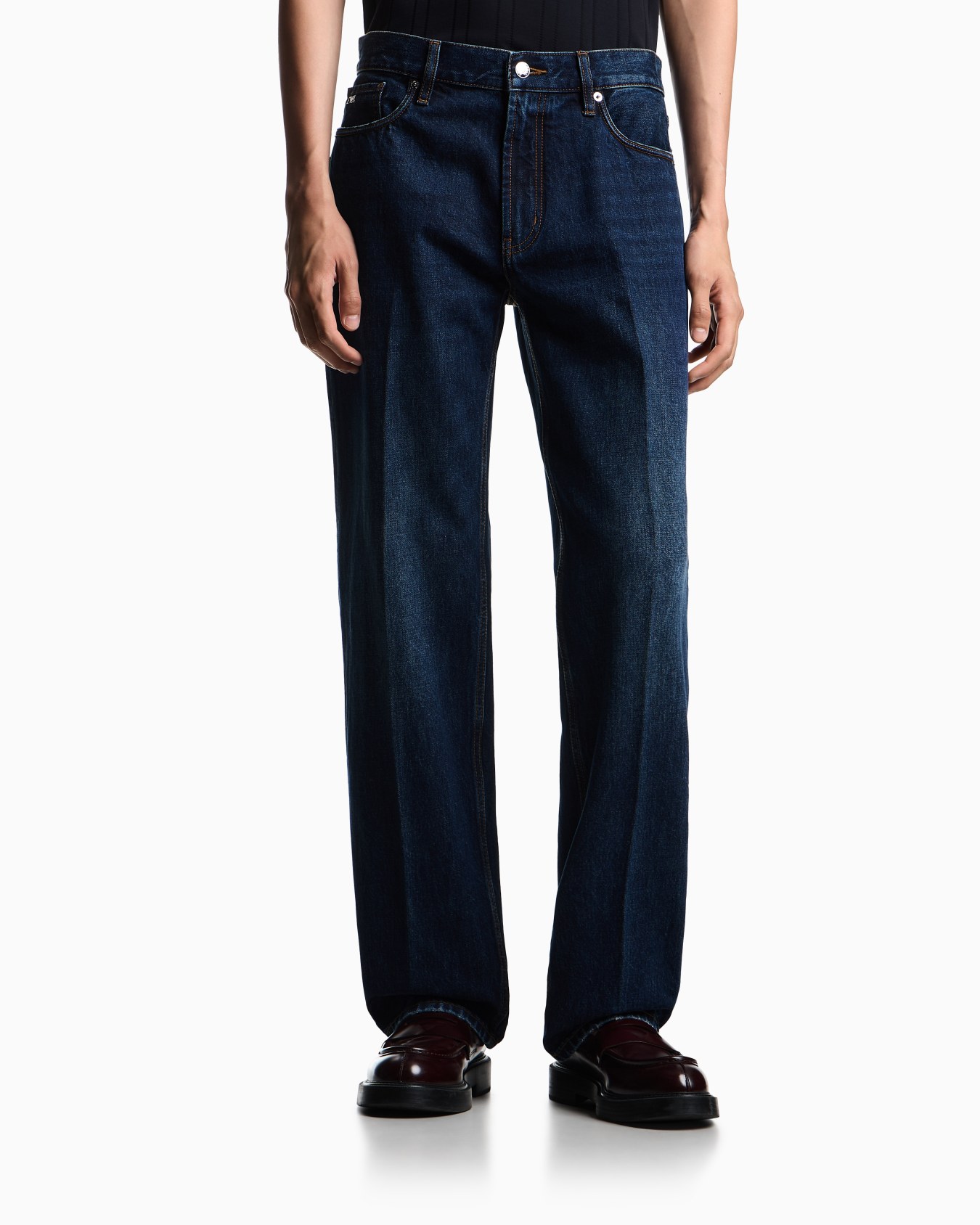 J76 Straight Fit Jeans aus stonewashed Denim Folie 3