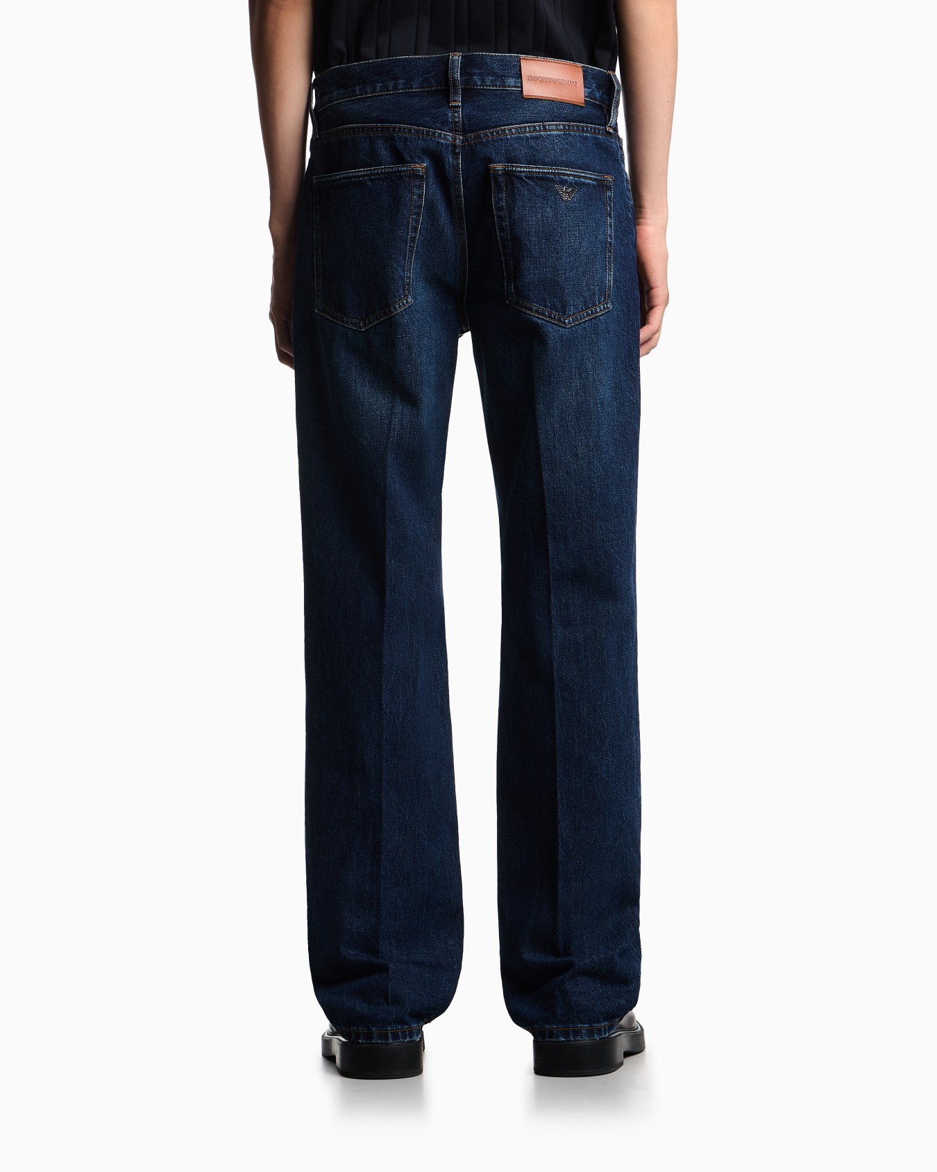 J76 Straight Fit Jeans aus stonewashed Denim Folie 2