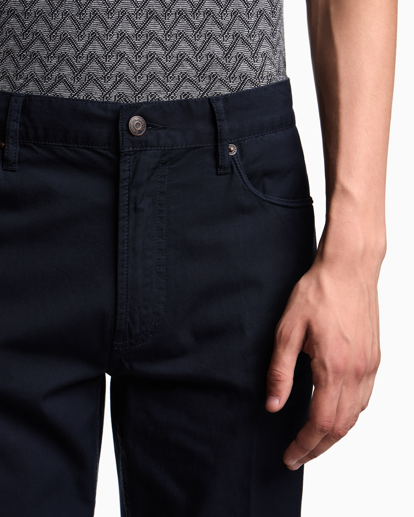 J76 straight-fit five-pocket washed twill trousers Slide 4