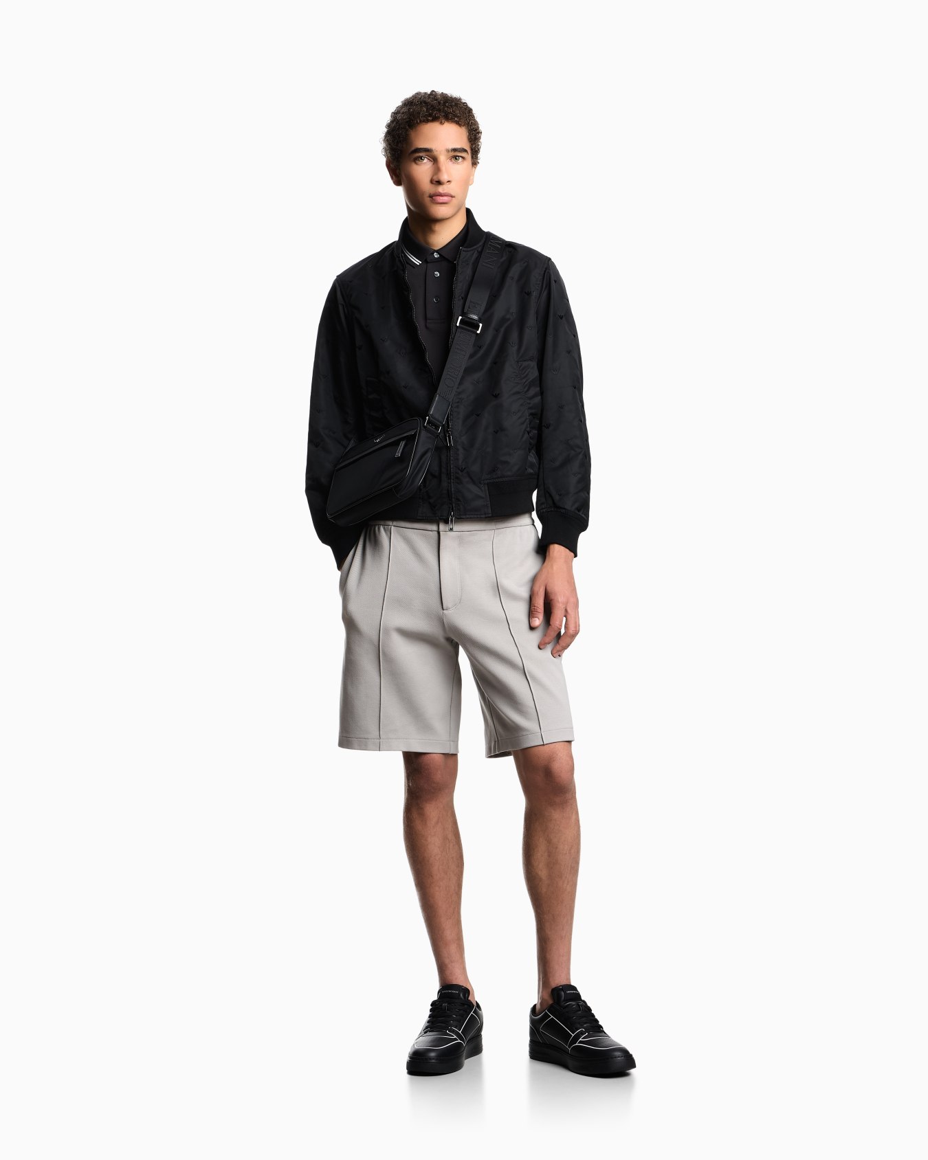 Piqué polo shirt with piped collar Slide 1
