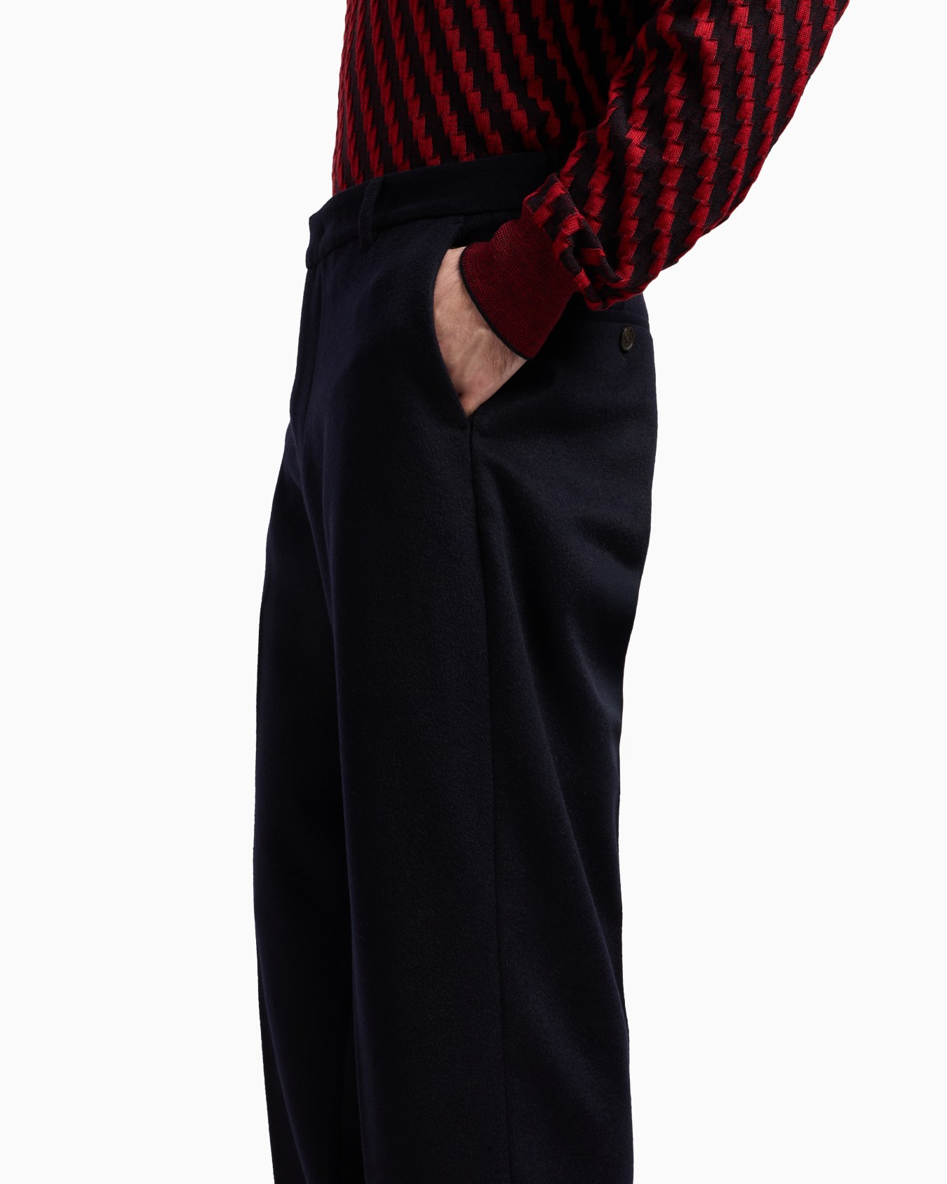 Compact virgin wool trousers Slide 5