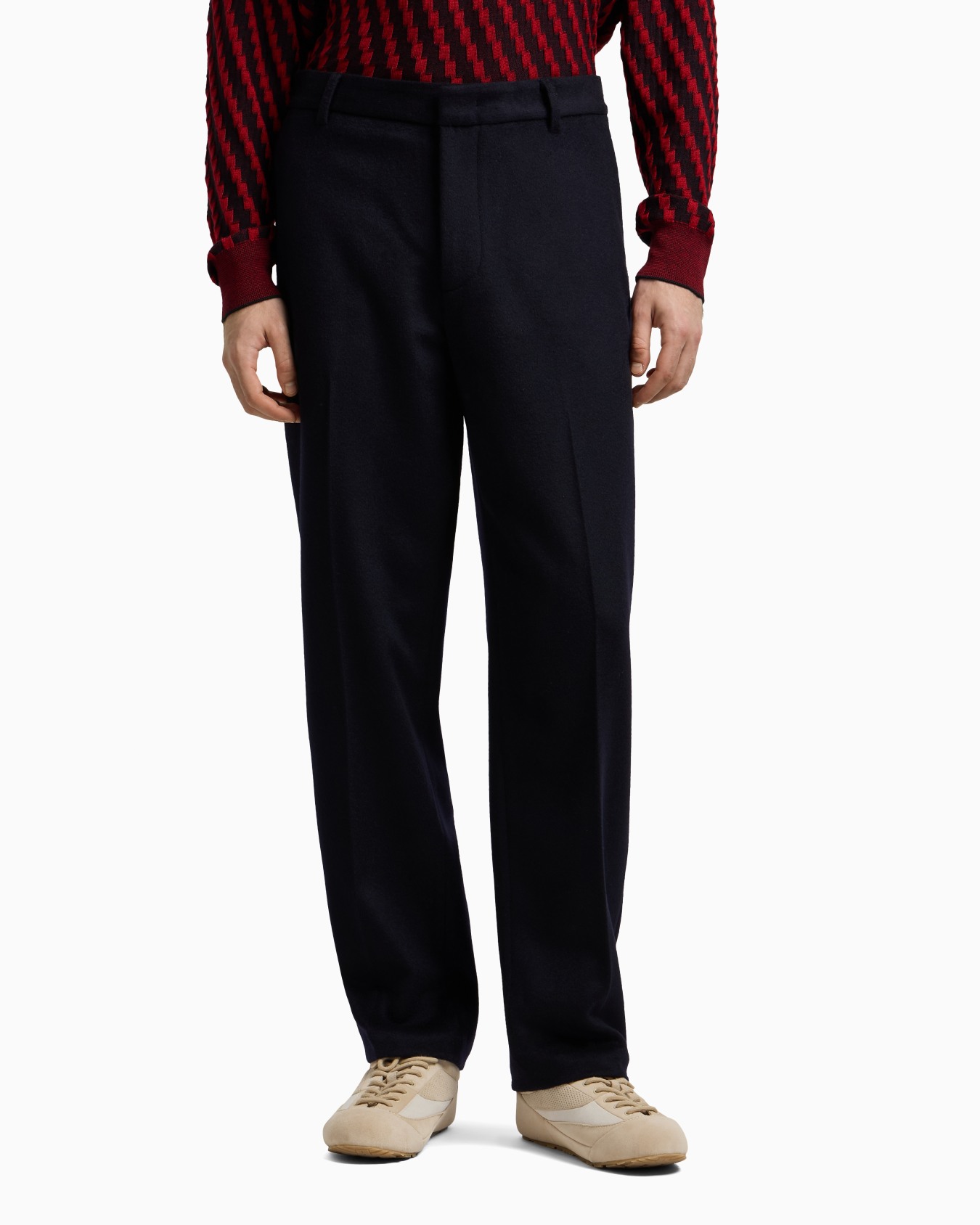 Compact virgin wool trousers Slide 4