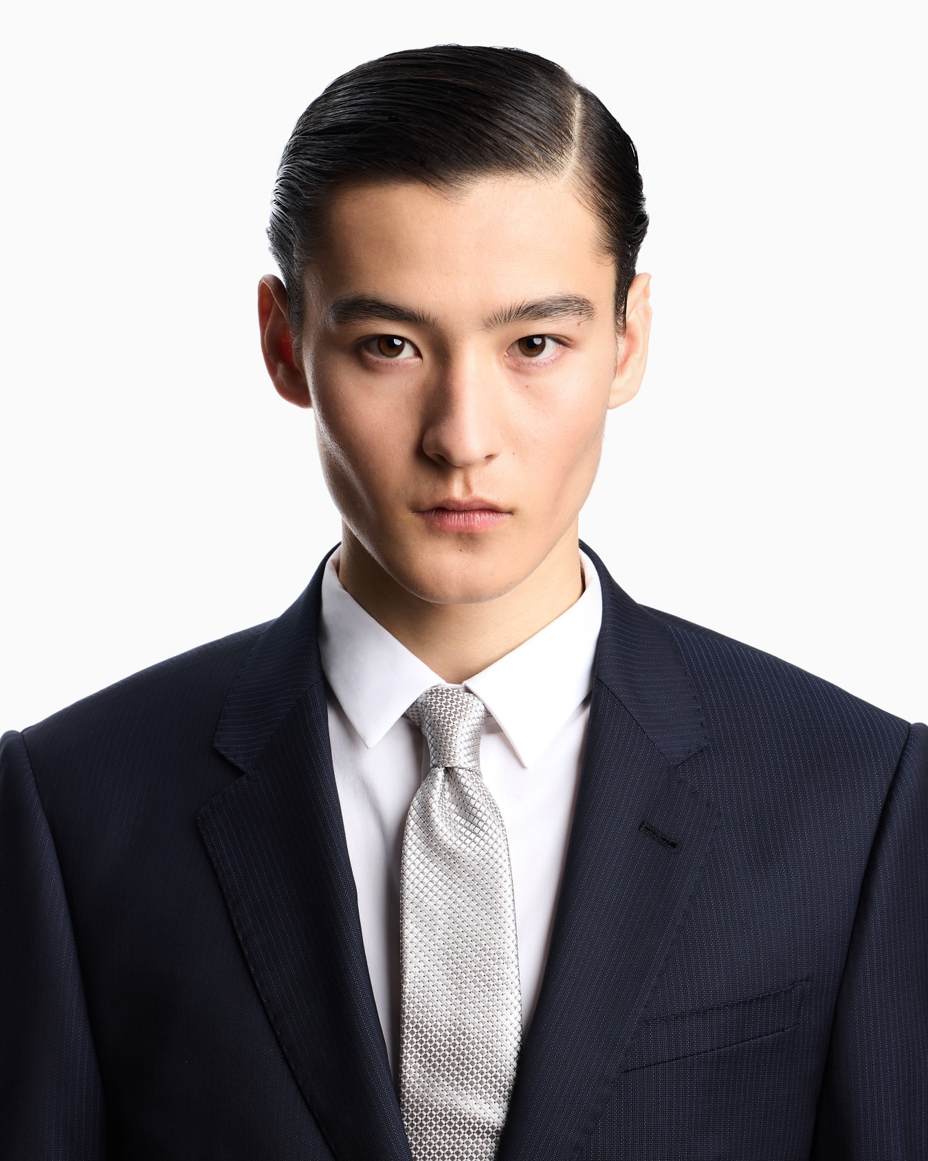 Pure silk tie with jacquard micro-check pattern Slide 2