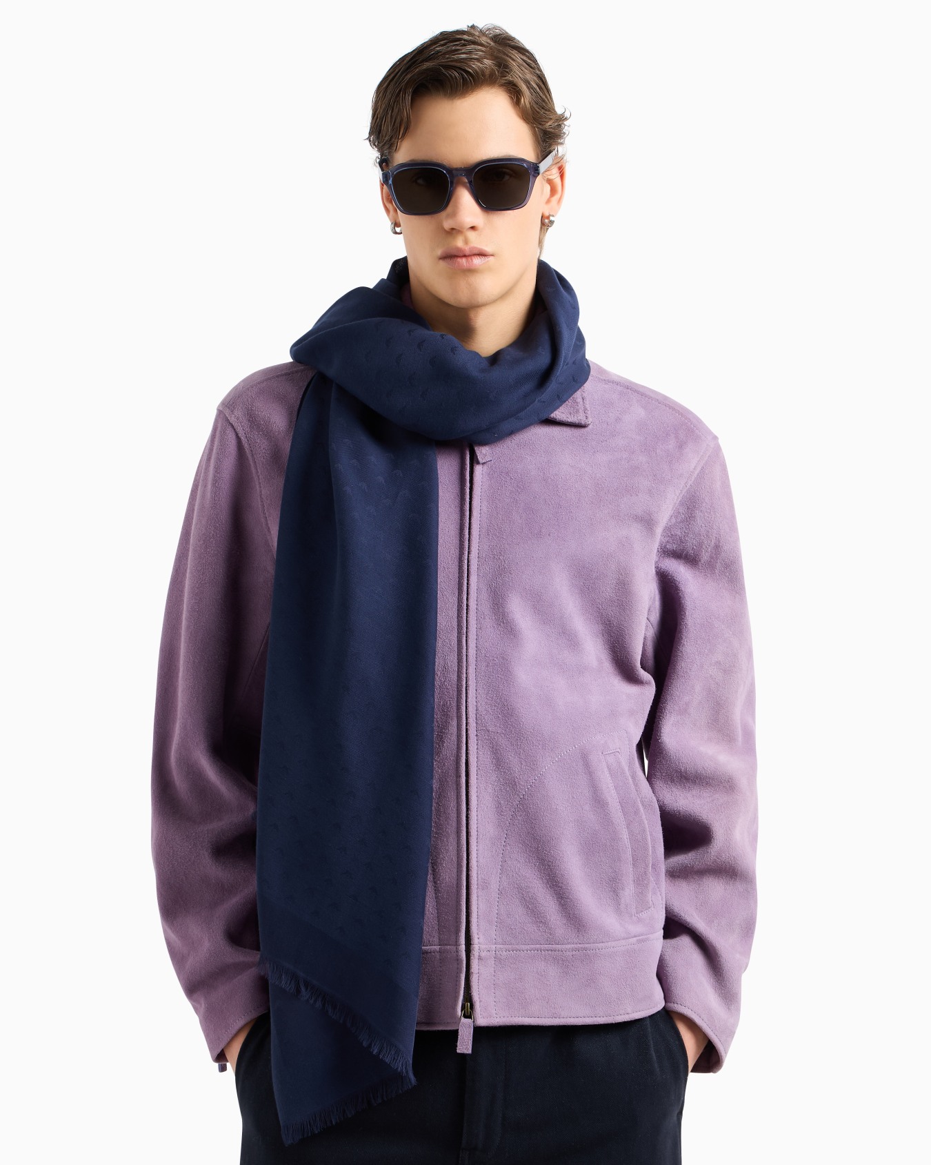 Stola in modal e cotone logo jacquard all over Slide 2