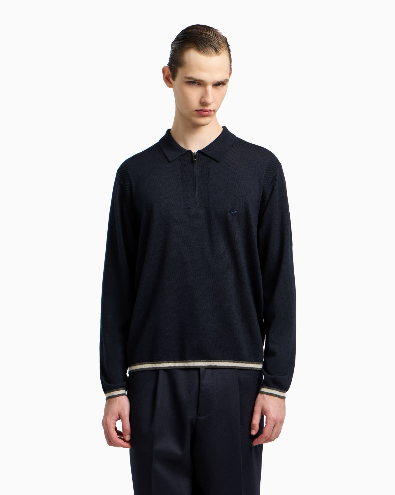 Polo-shirt collar jumper in pure virgin wool Slide 4