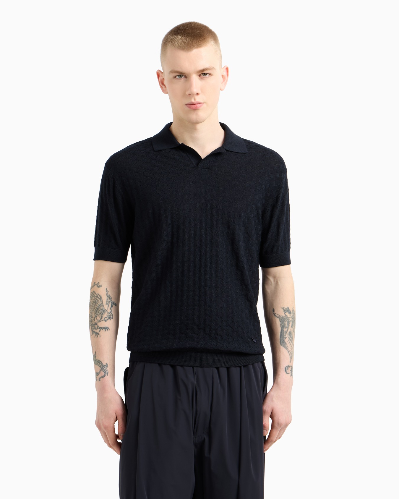 US Exclusive woven-effect virgin-wool jumper with a polo-shirt collar Slide 3