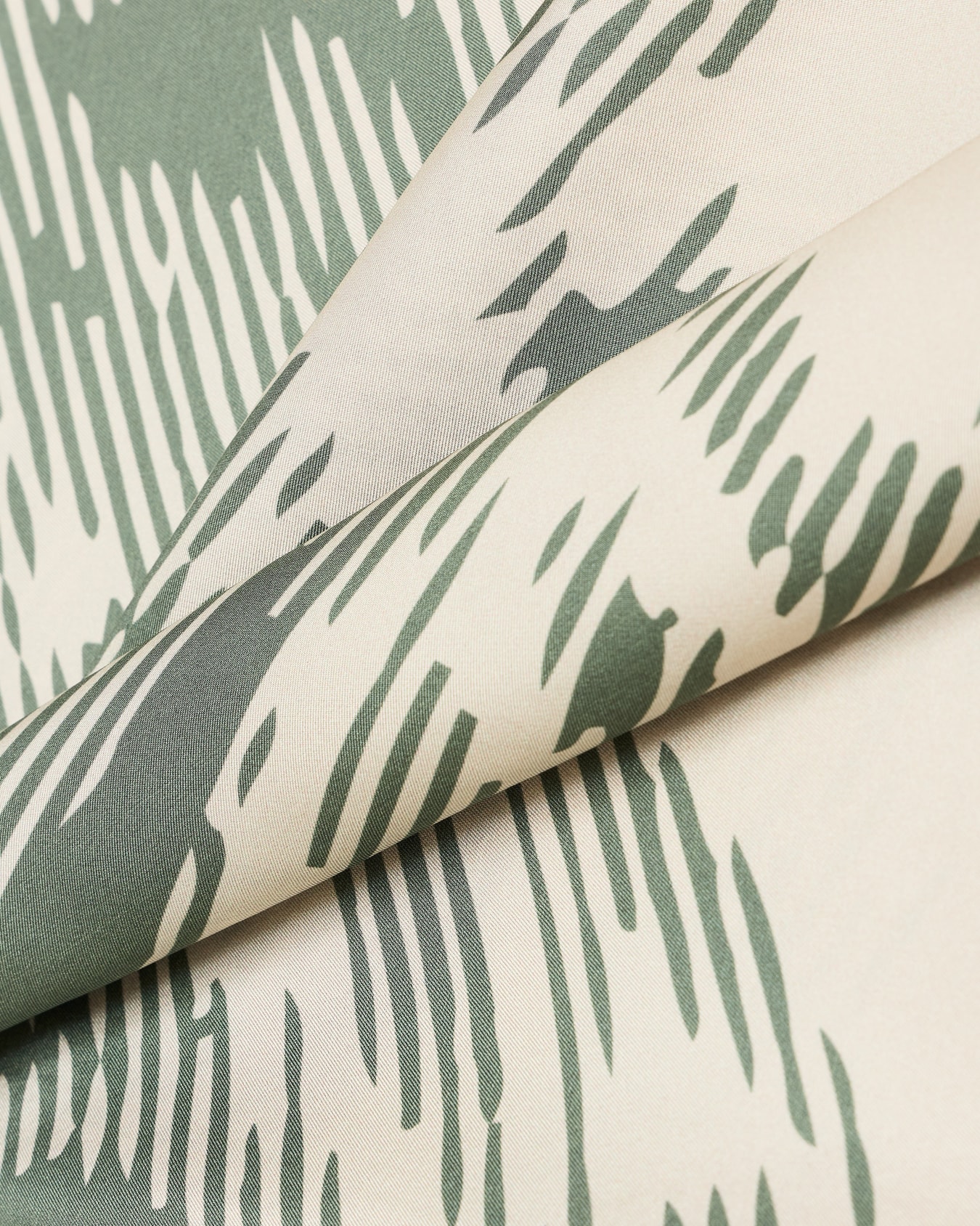 SILK FOULARD Diapositiva 1