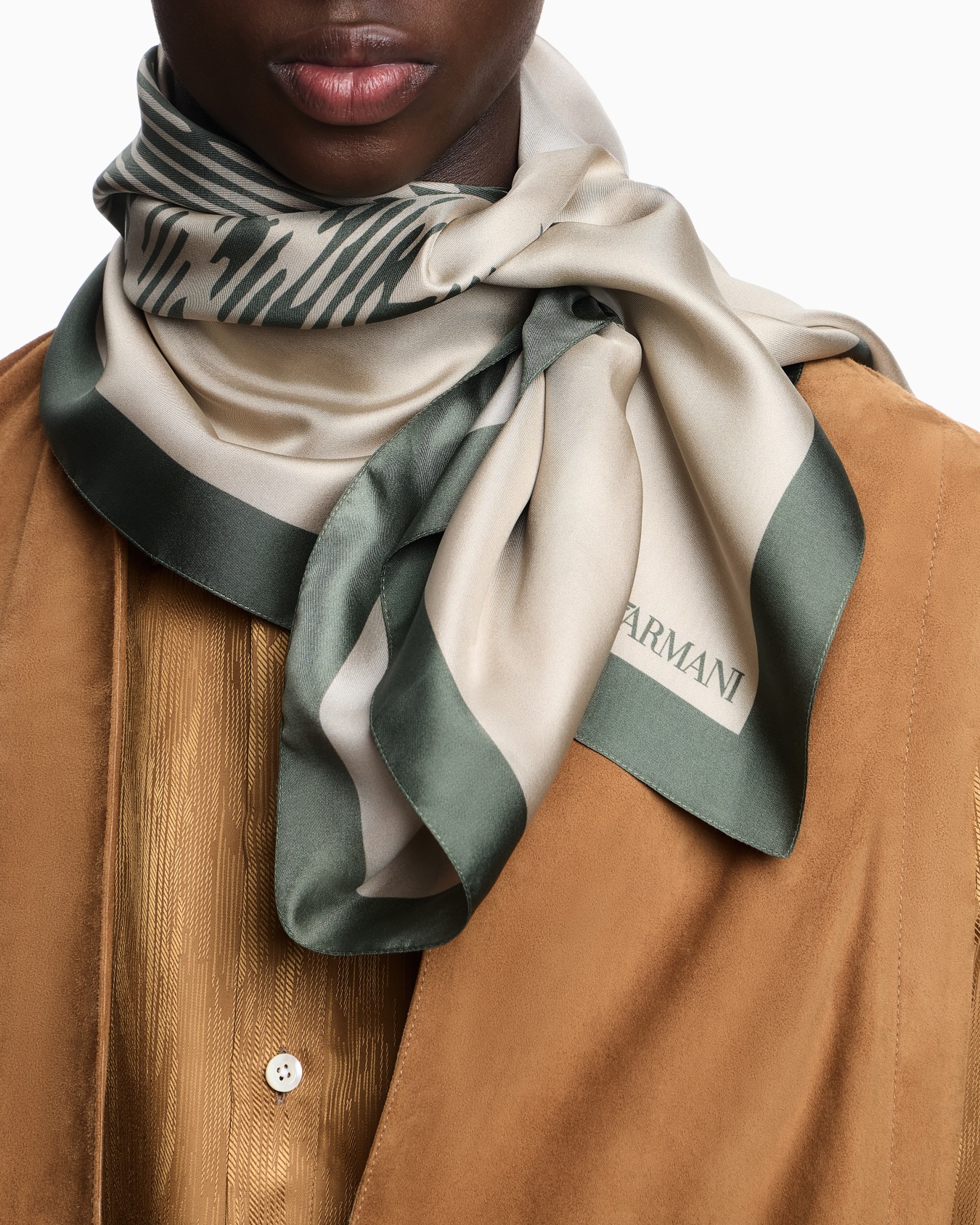 SILK FOULARD Diapositiva 2