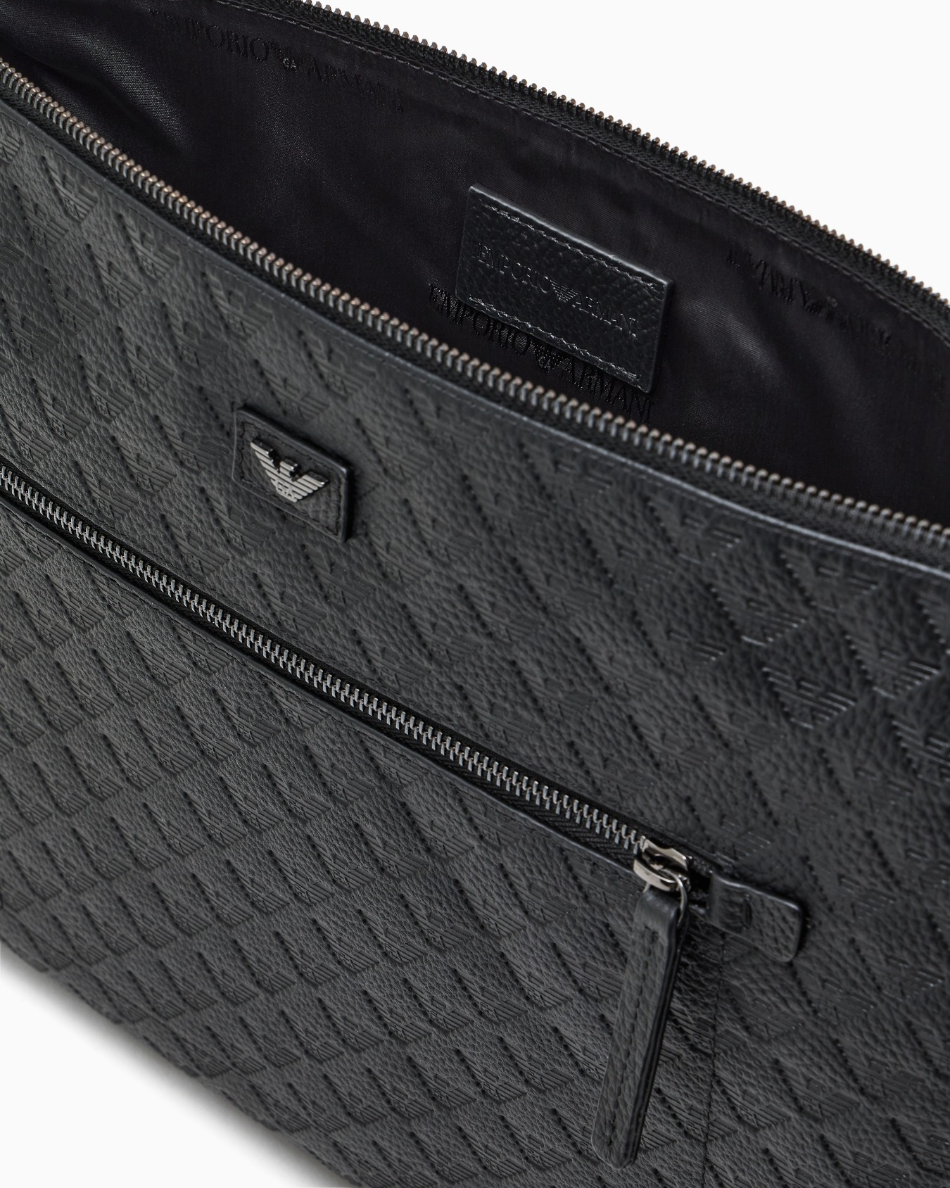 Pouch portadocumeti in pelle embossed eagle all over  Slide 3
