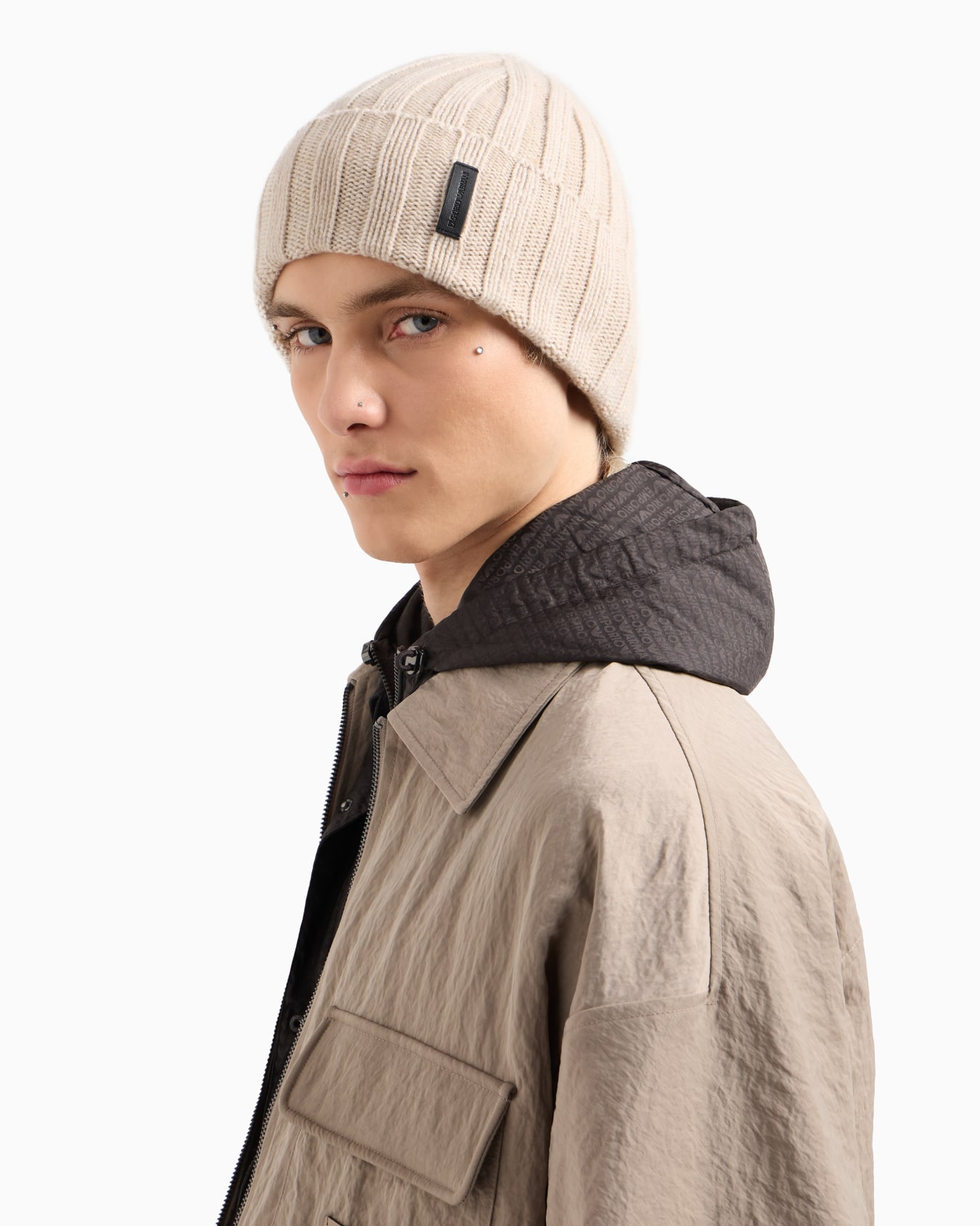 Pure cashmere, ribbed beanie Slide 3
