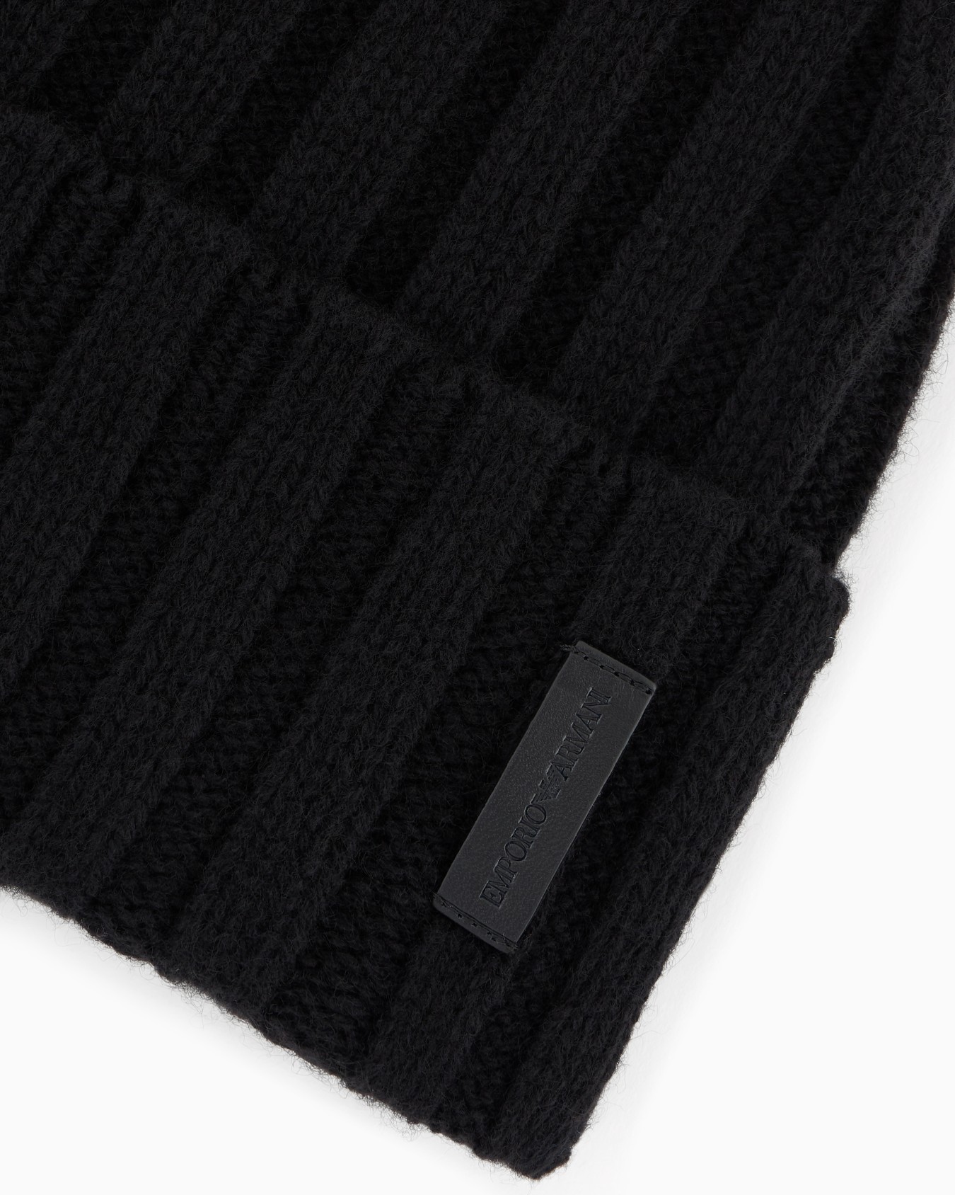 Pure cashmere, ribbed beanie Slide 2