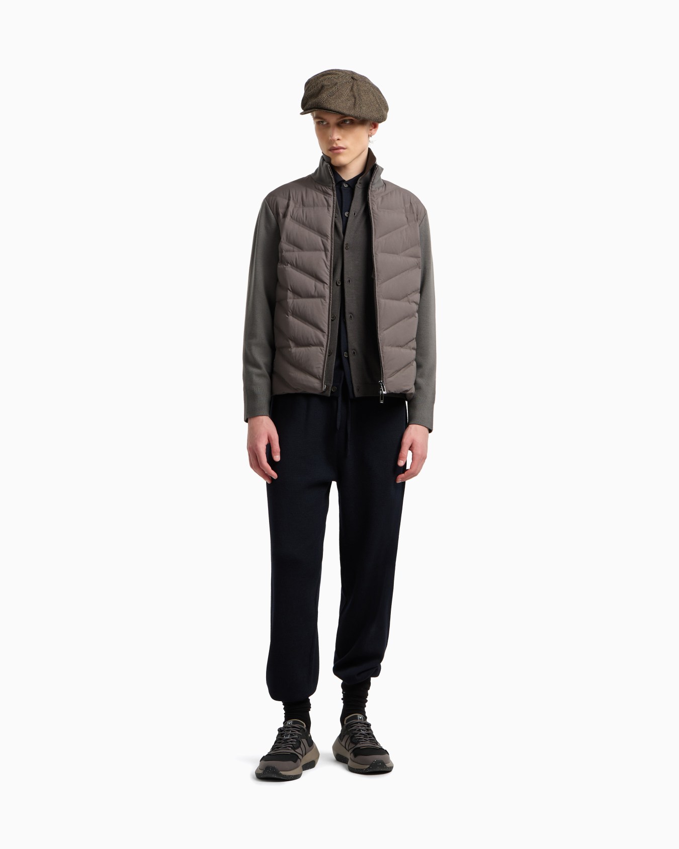 Travel Essentials plain-knit virgin-wool cardigan Slide 1