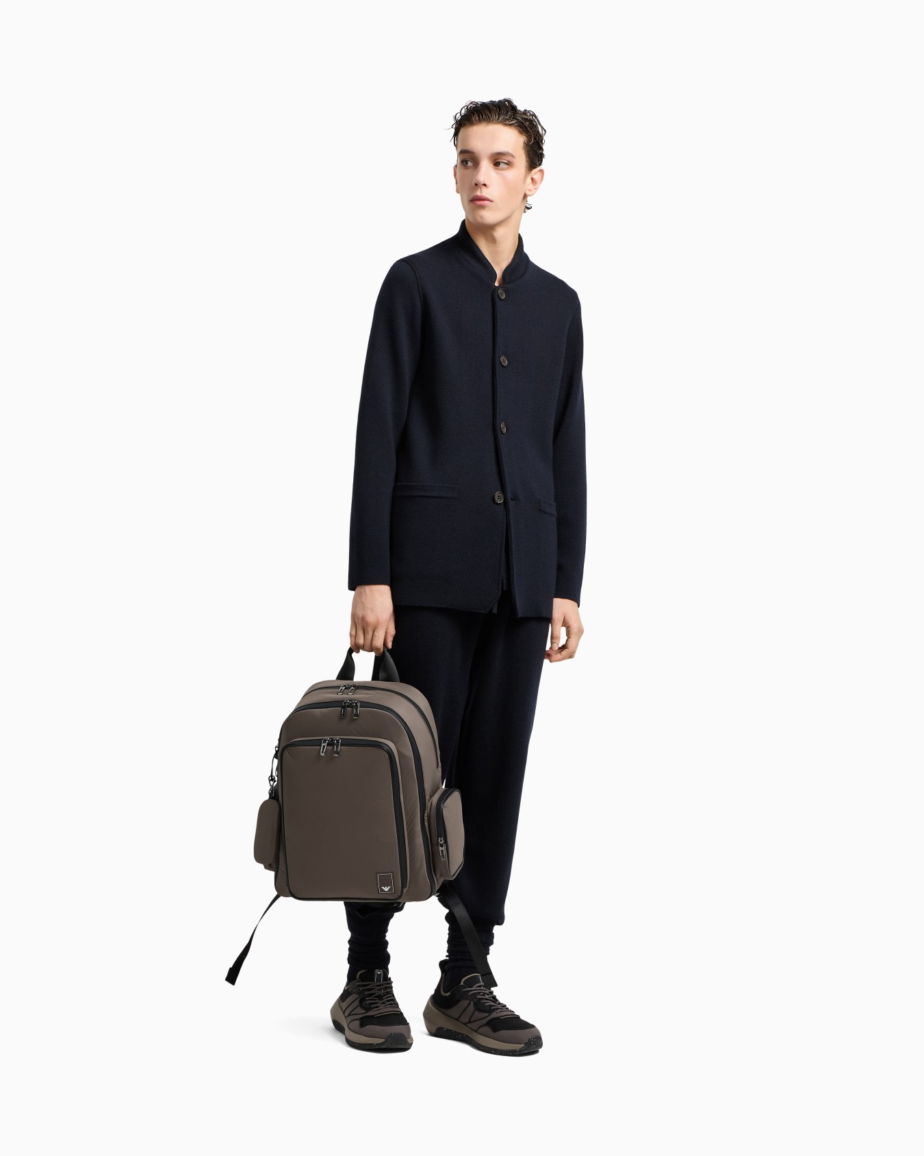 Travel Essentials ジャケット ミラノステッチファブリック スライドする 2