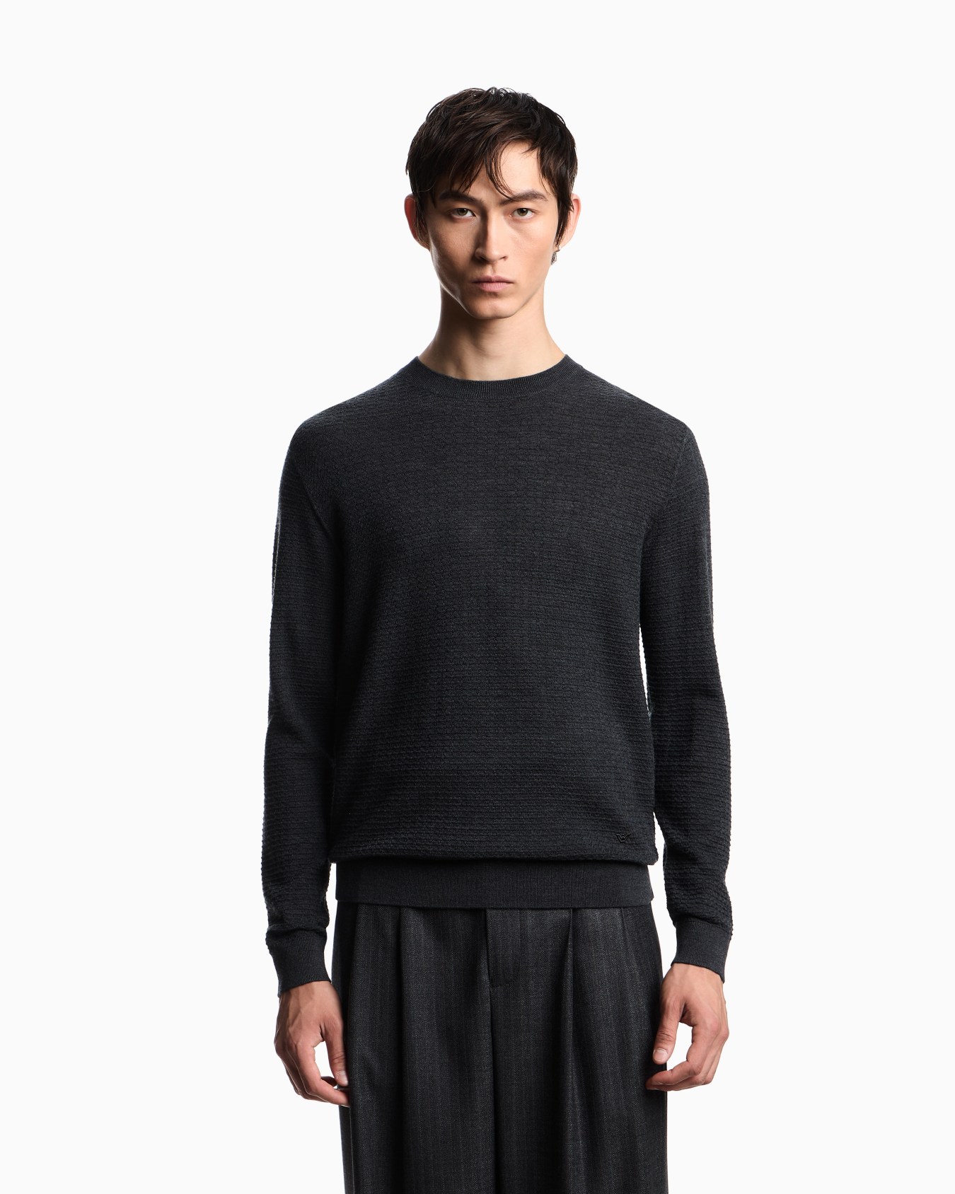 Virgin wool jumper with embossed jacquard pattern Slide 3