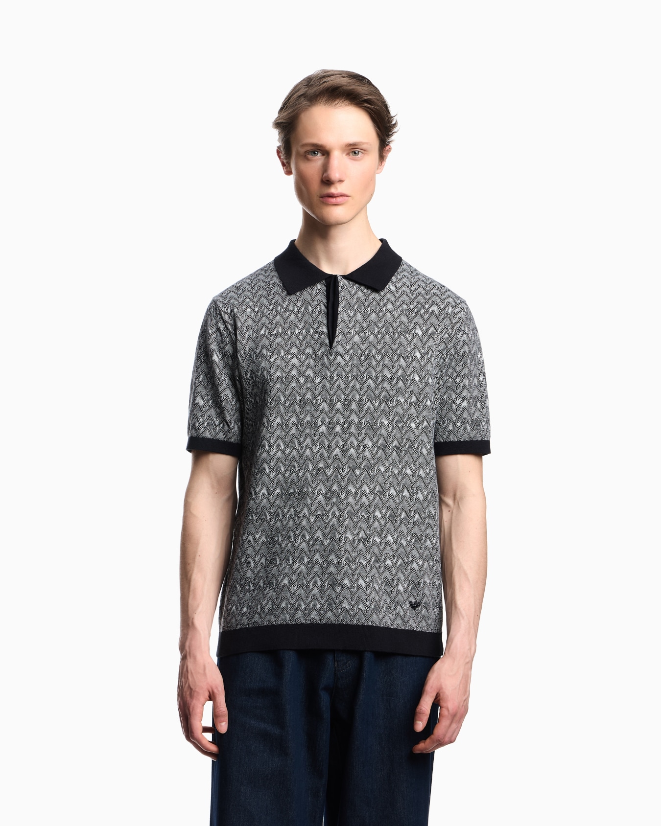 Icon polo-collar jumper in chevron-motif jacquard Slide 4