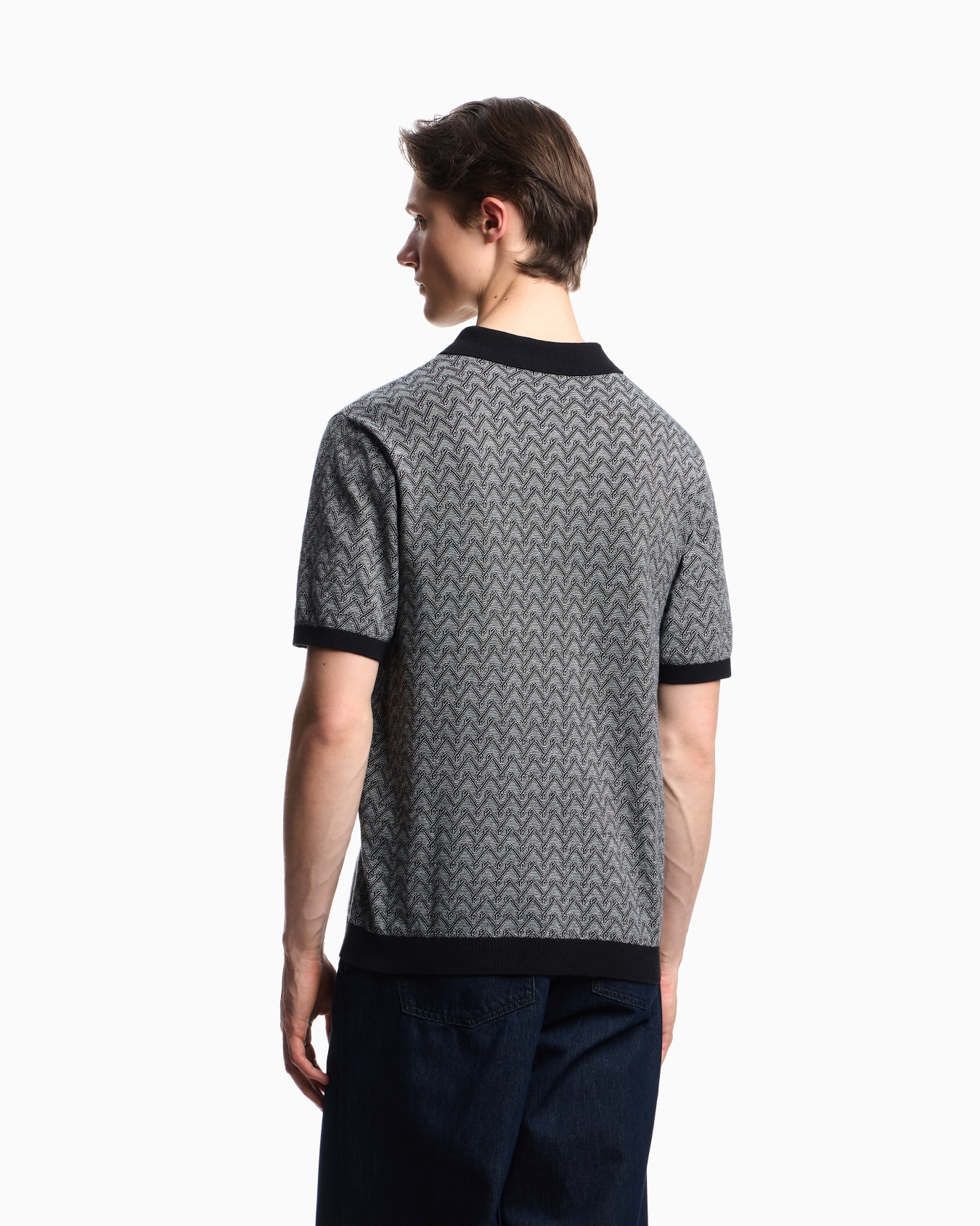 Icon polo-collar jumper in chevron-motif jacquard Slide 3