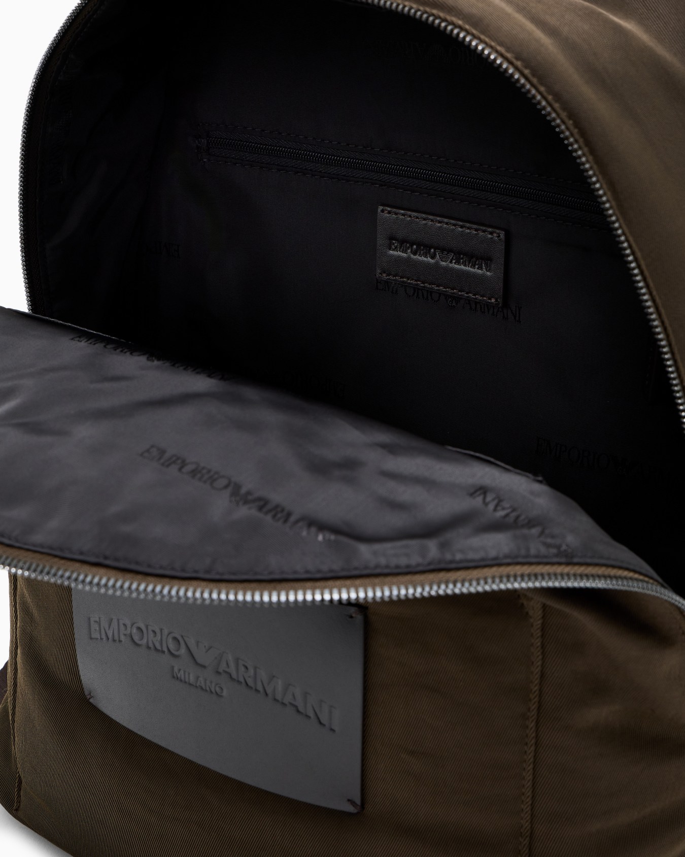 Runder Rucksack aus gepolstertem Nylon Folie 3