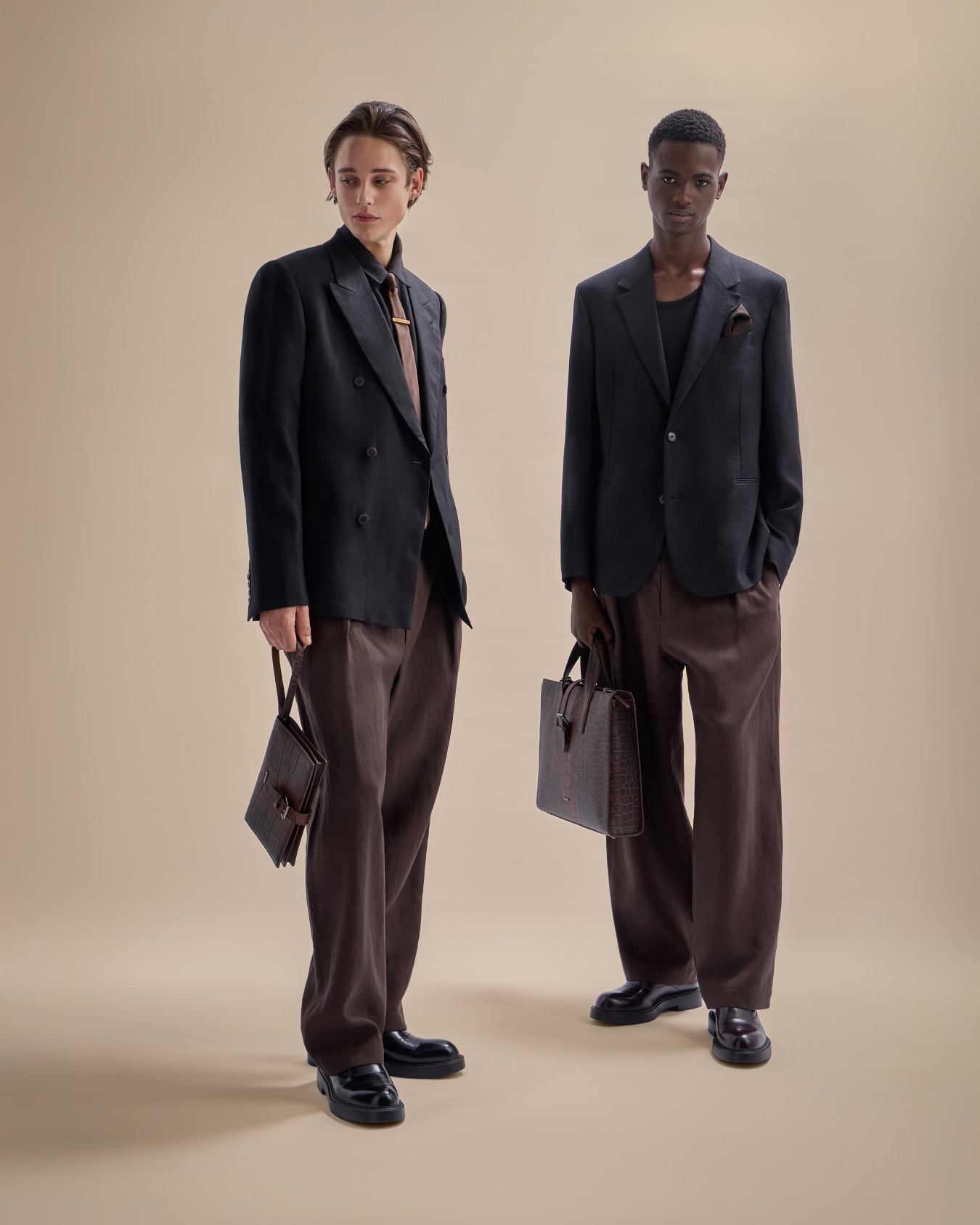 Pure linen shirt with partial zip Slide 6
