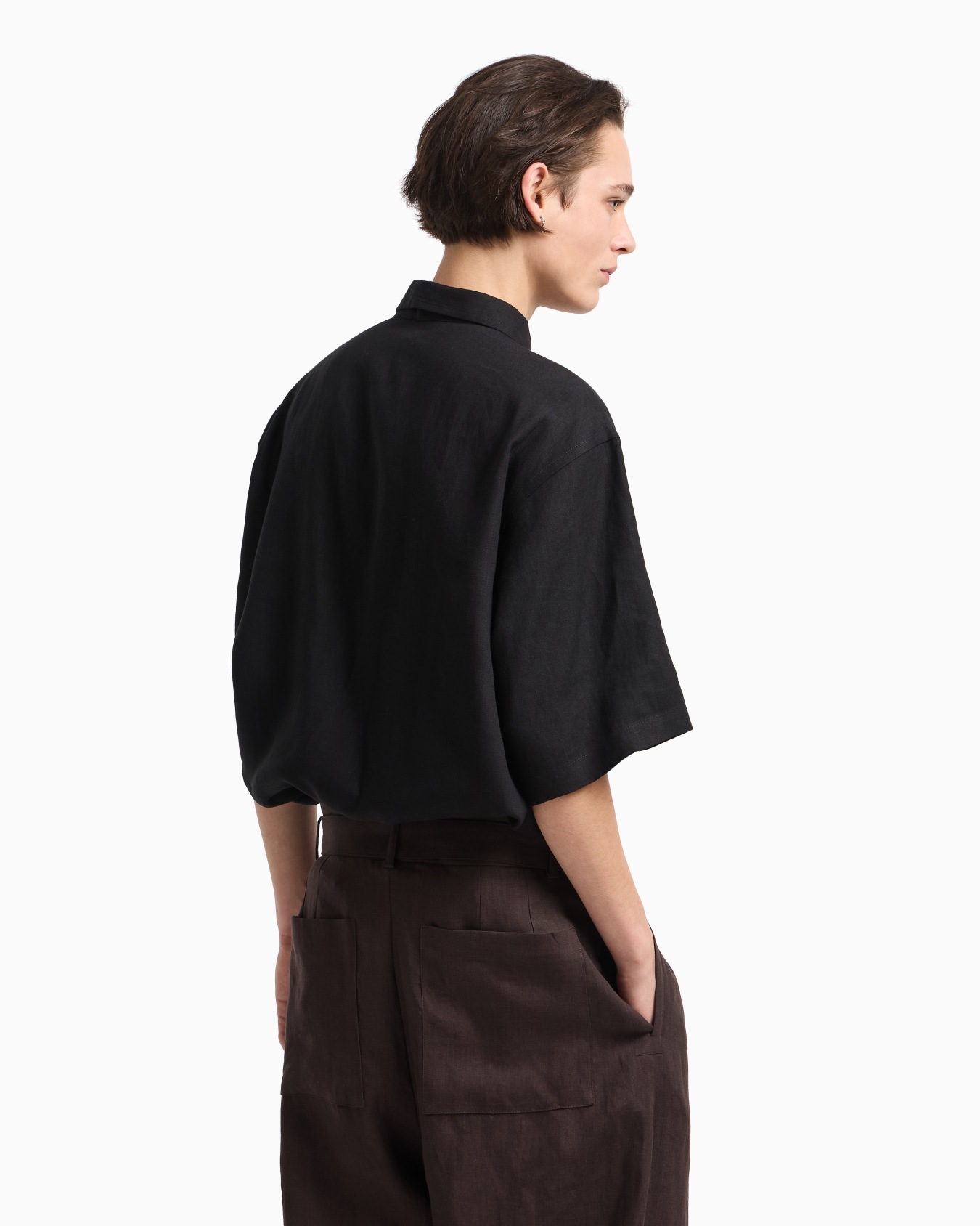 Pure linen shirt with partial zip Slide 3