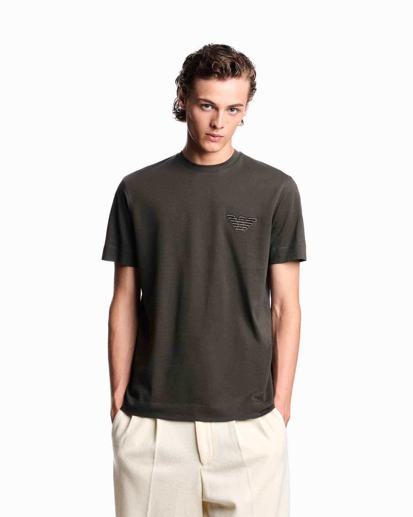Piqué jersey T-shirt with eagle patch Slide 3