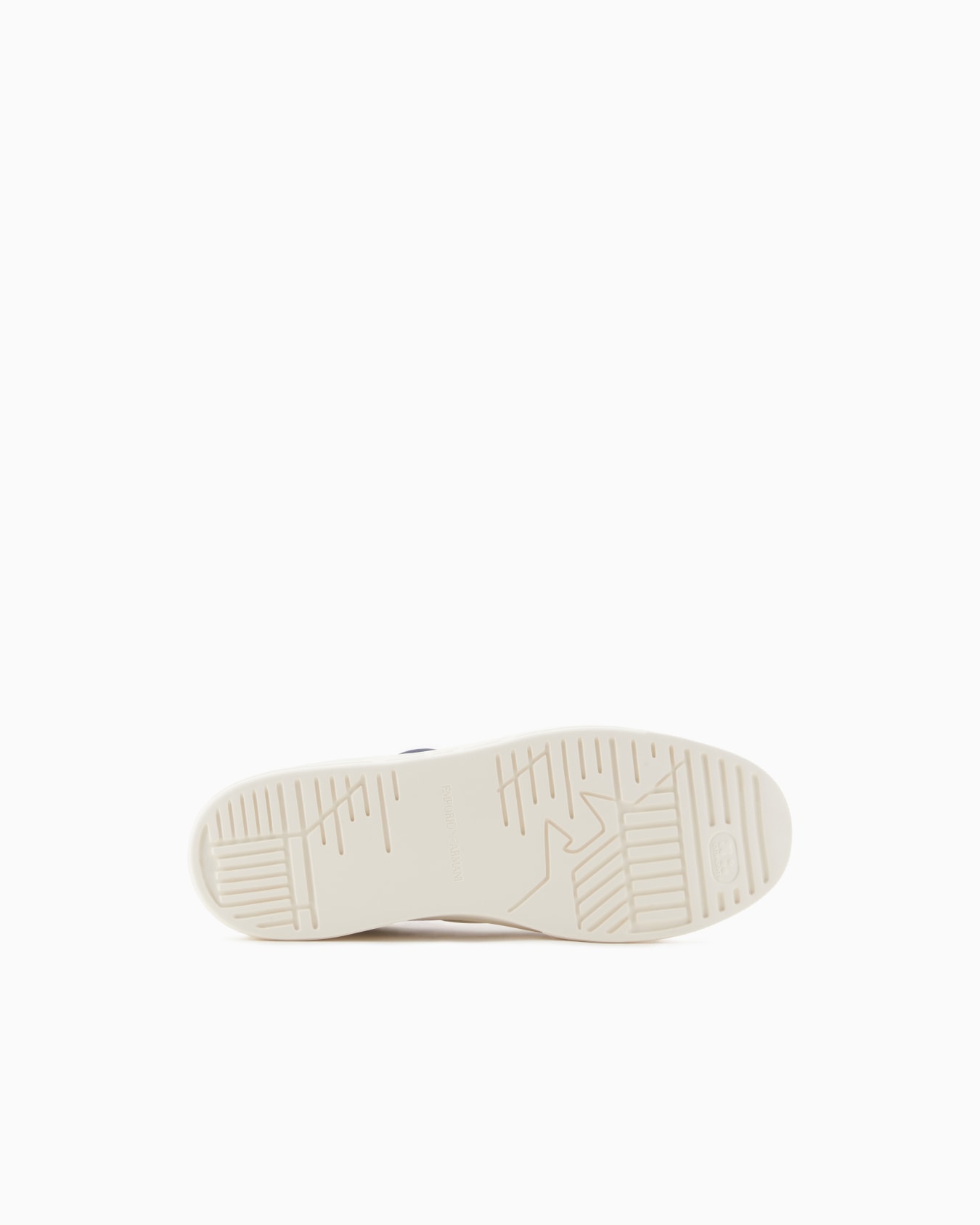 Leather sneakers with contrasting details Slide 5