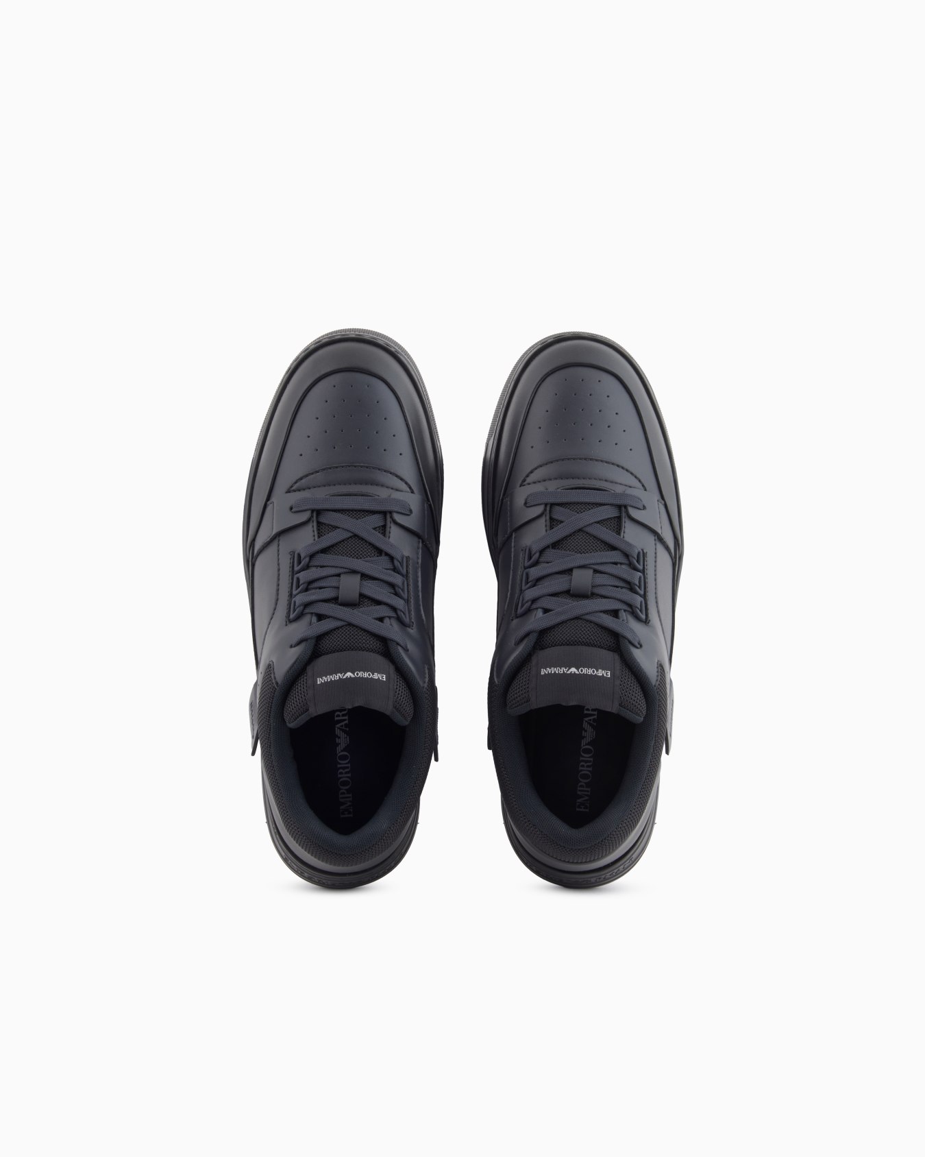 Deportivas de piel con detalles de malla Diapositiva 2