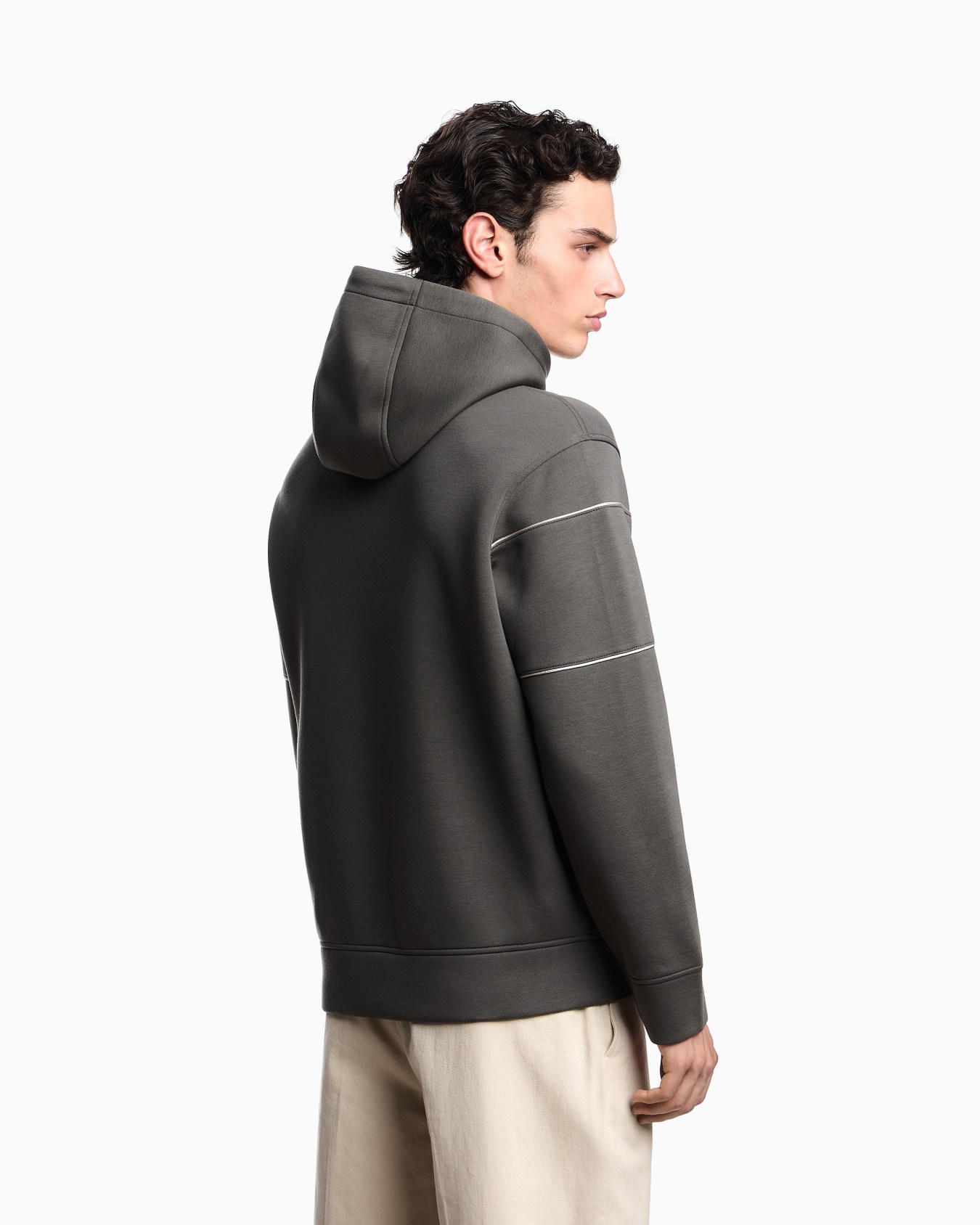 Double-jersey hooded sweatshirt with 3D-effect logo Slide 2