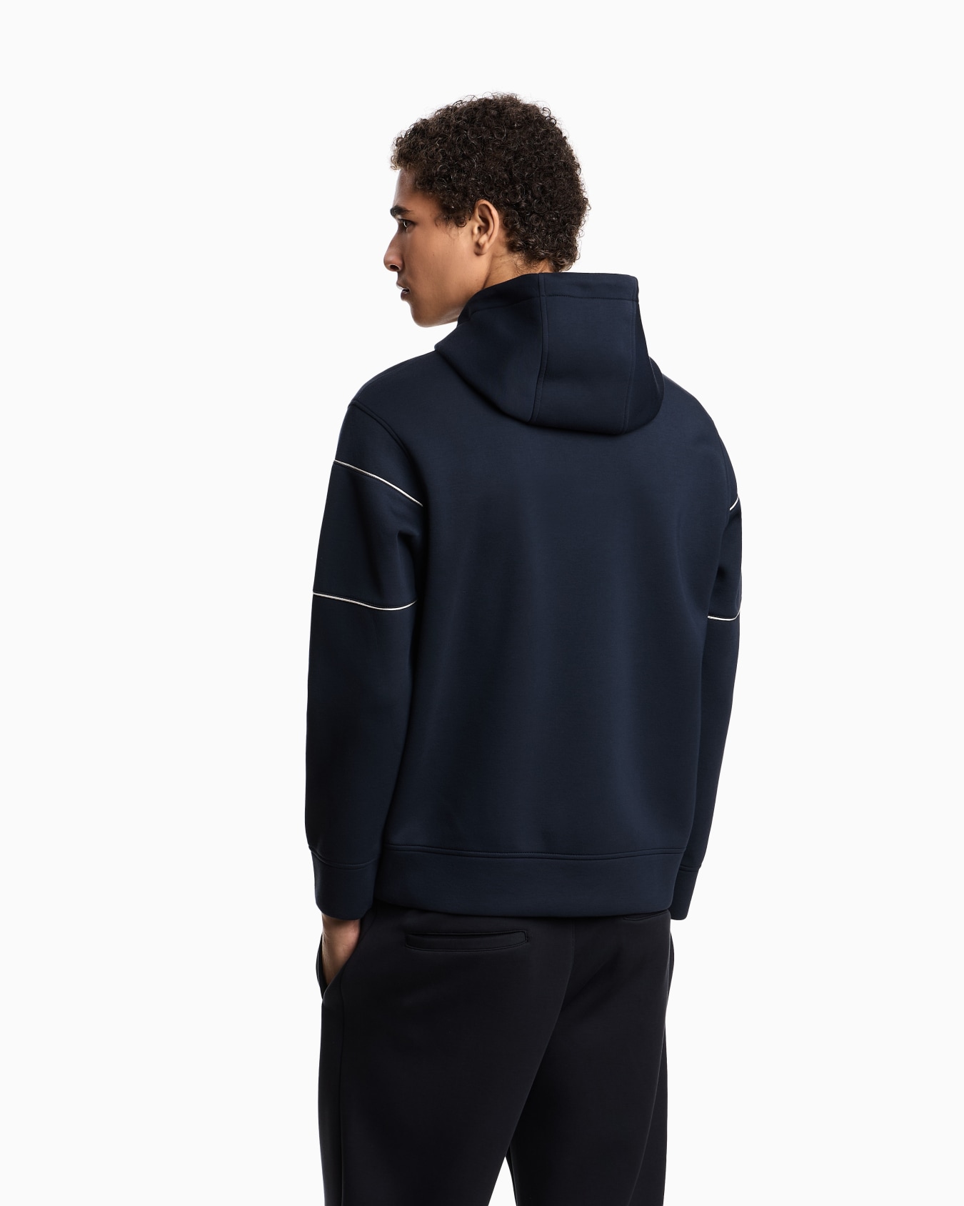 Sudadera de punto doble con capucha y logotipo efecto tridimensional Diapositiva 2