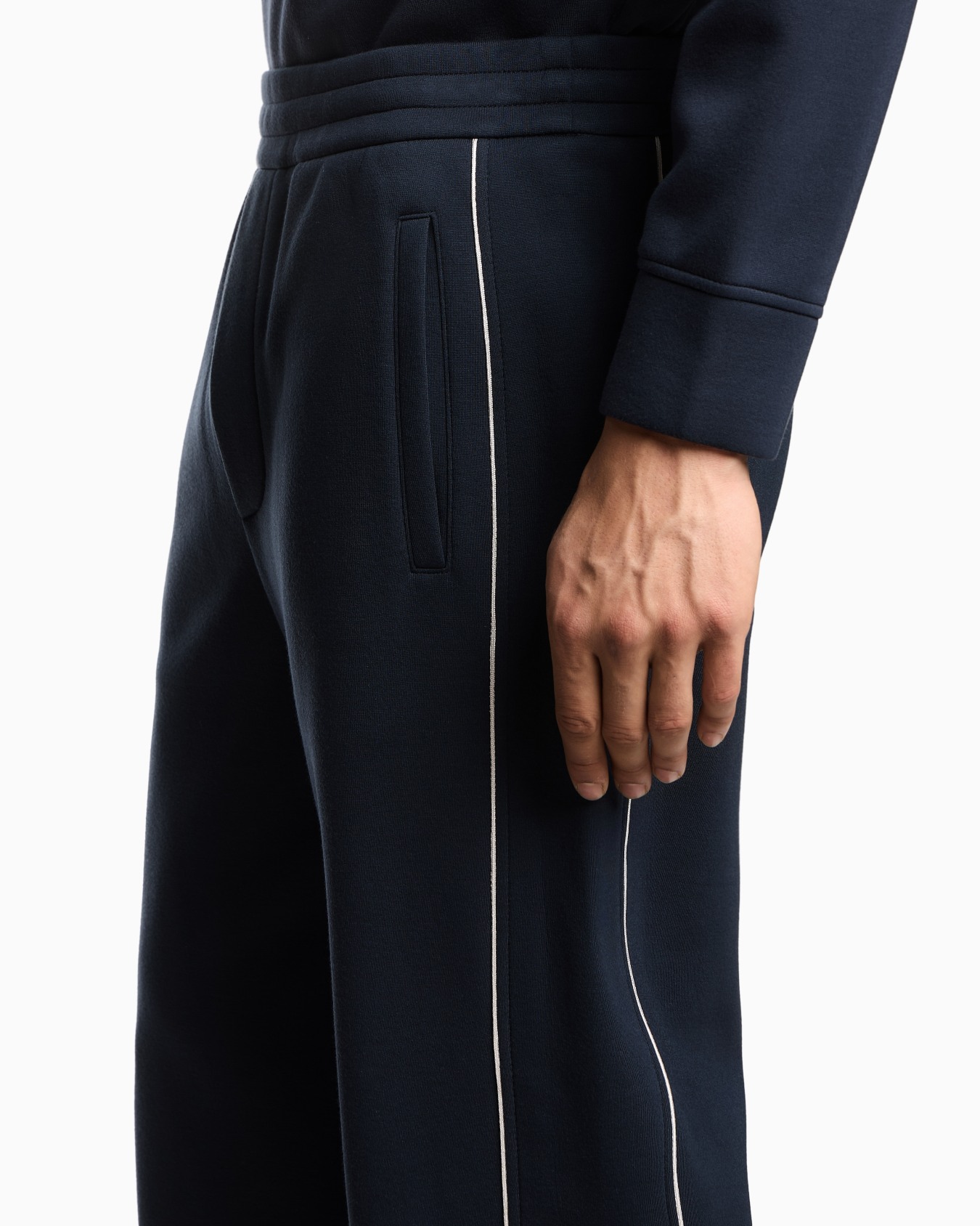 Double-jersey trousers with piping Slide 4
