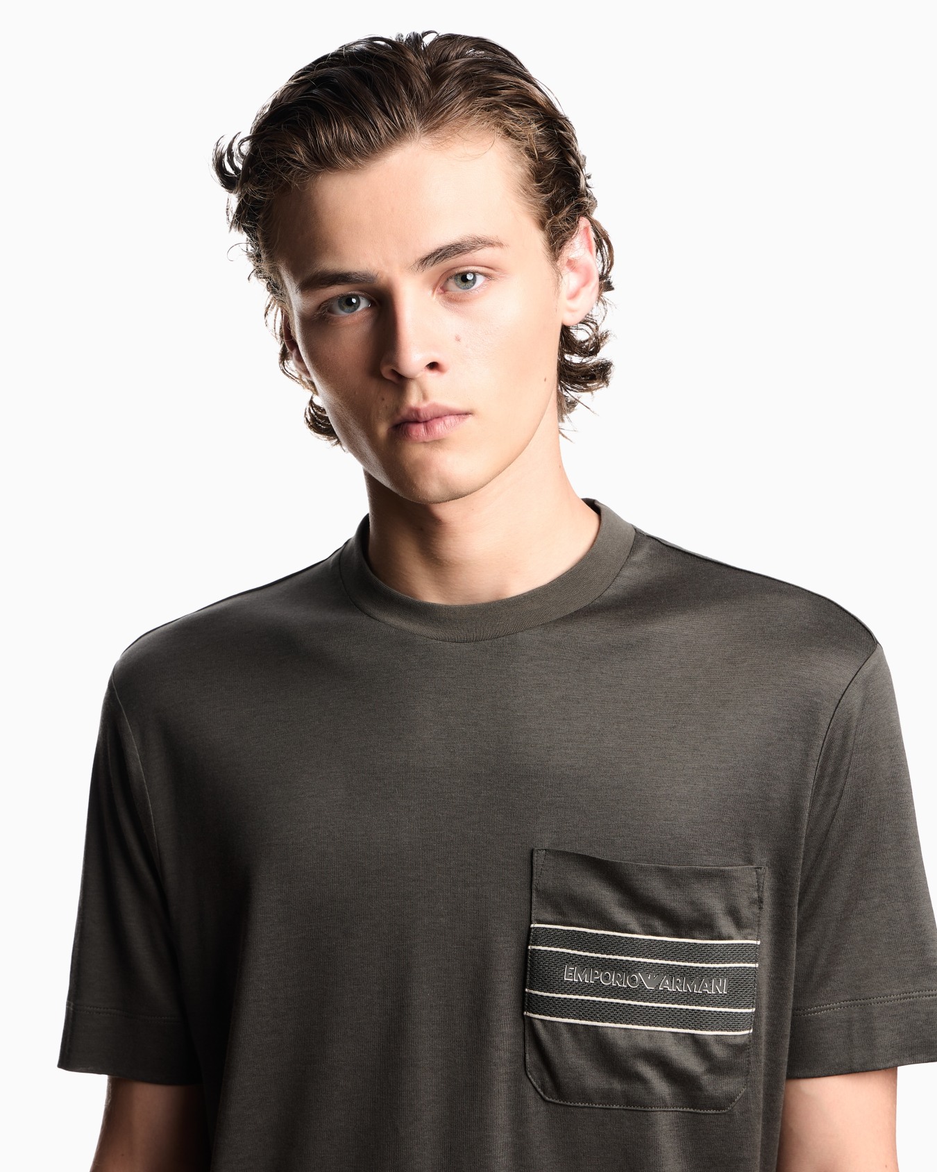 Lyocell blend jersey T-shirt with pocket and 3D-effect logo Slide 4