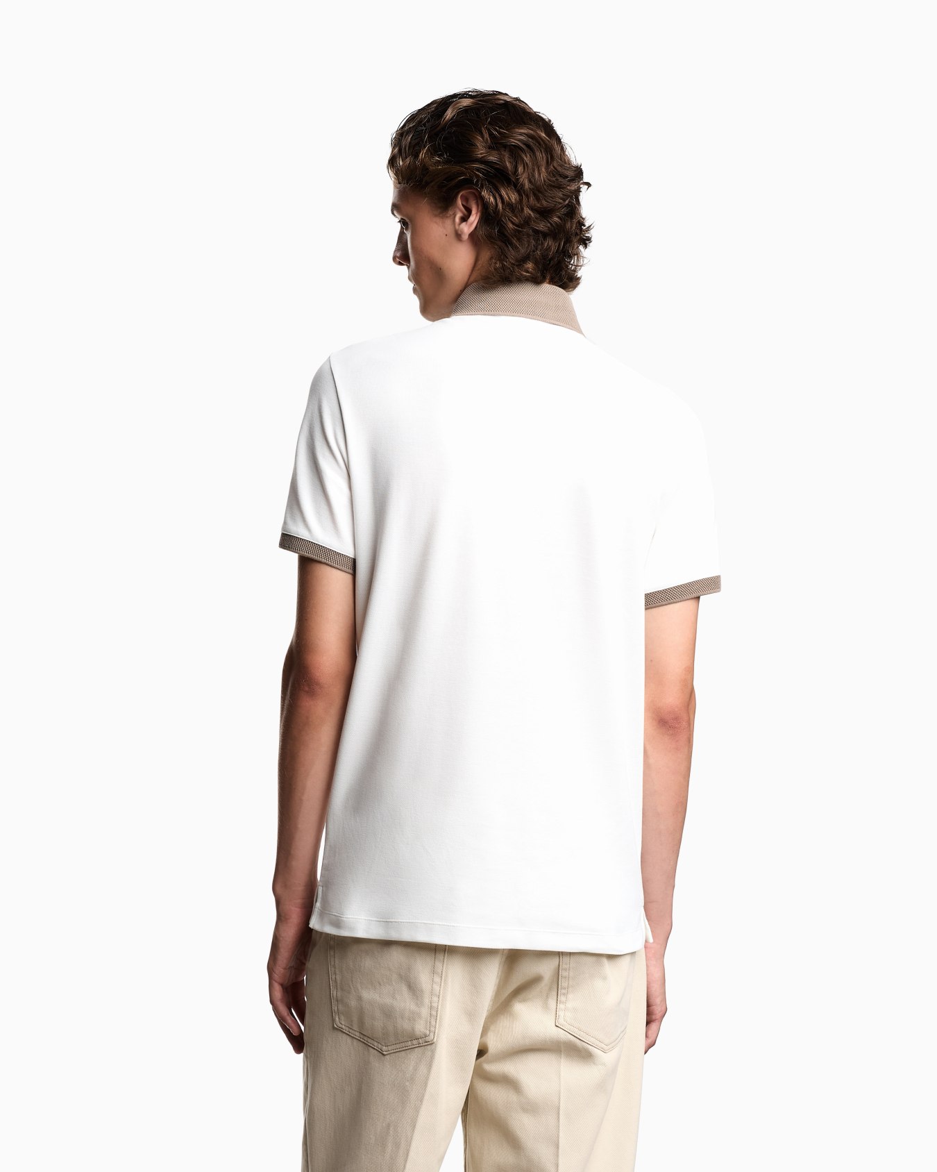 Polo en piqué avec bords en maille contrastés Diapositive 2