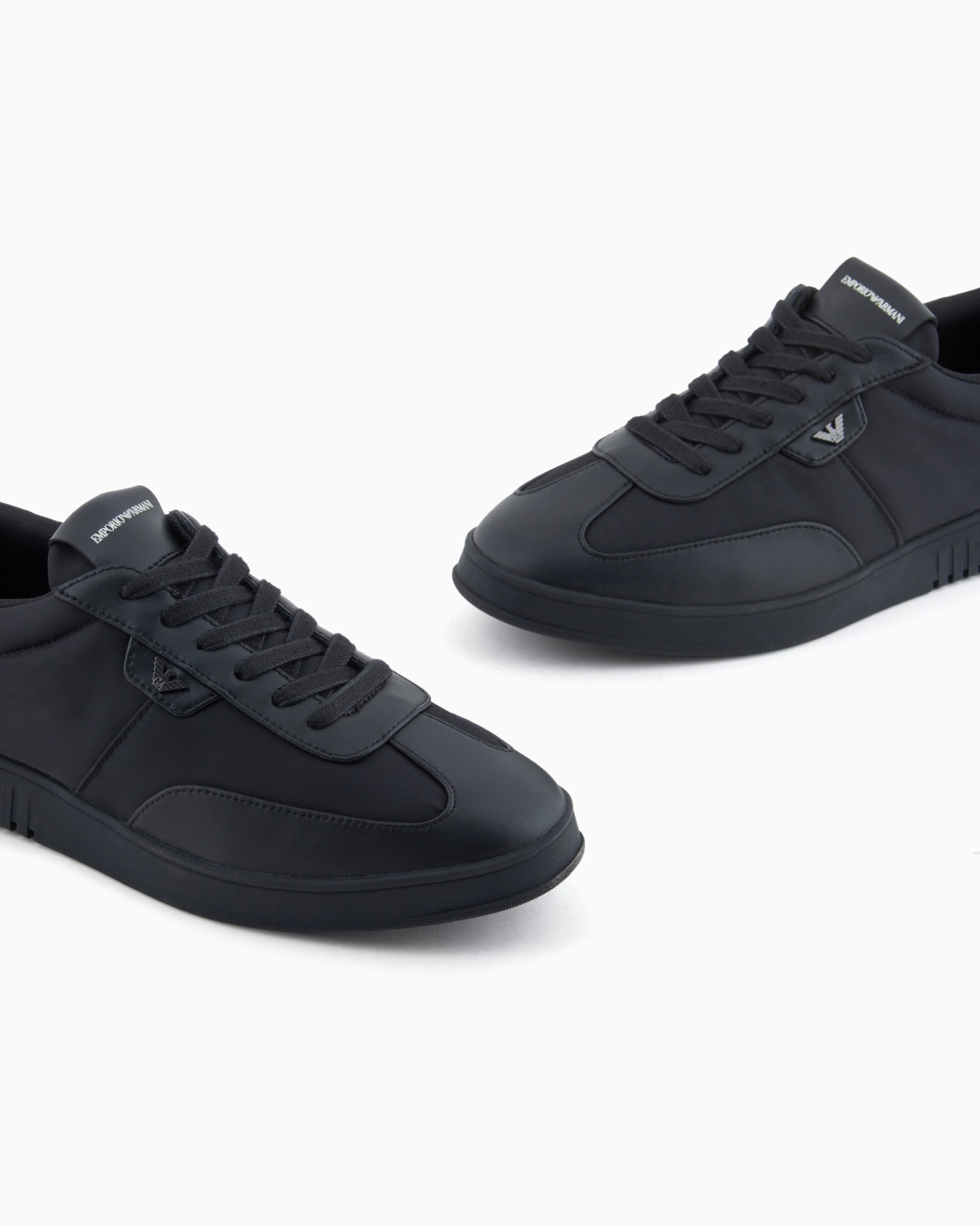 Sneakers in nylon con dettagli in pelle Slide 4