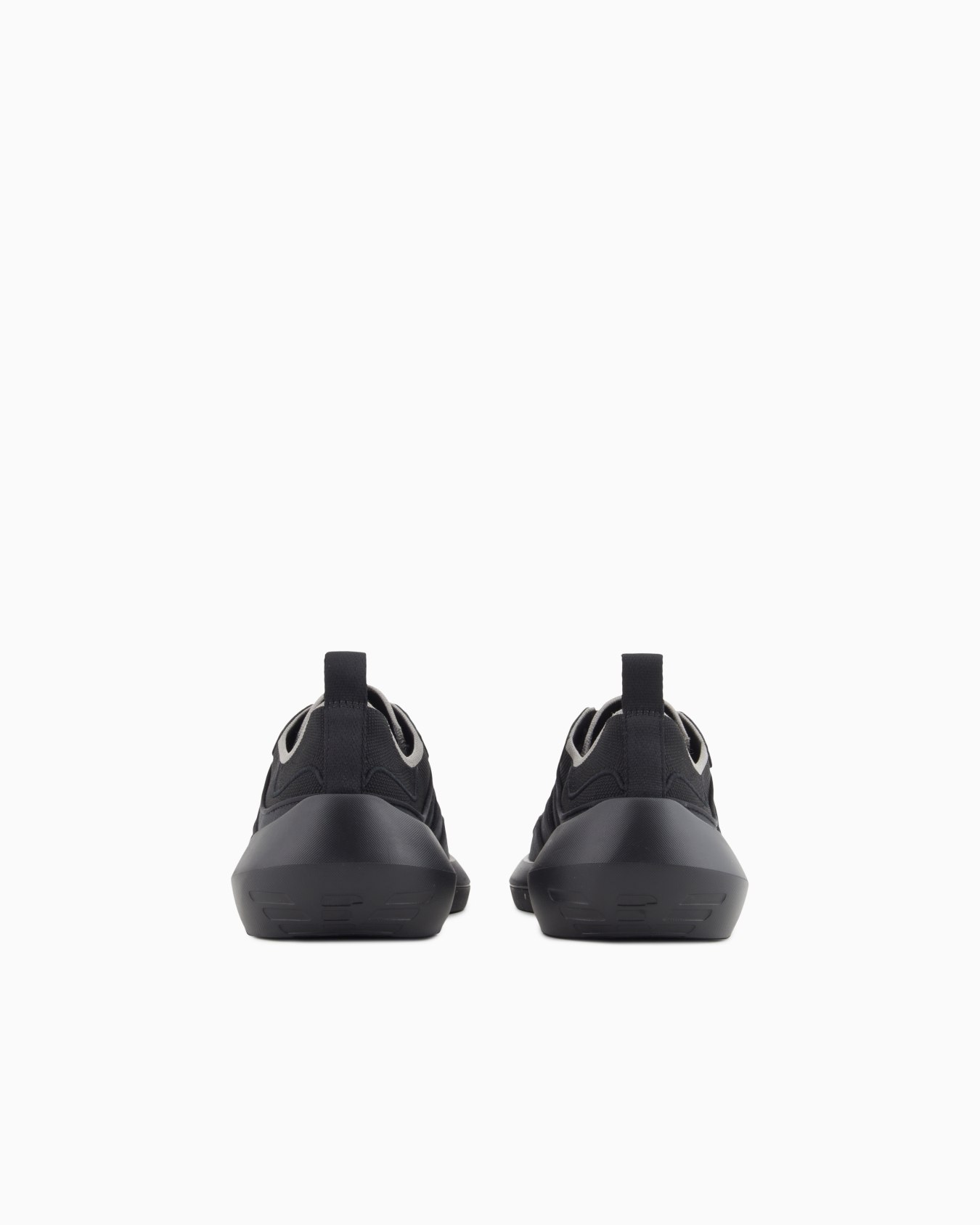 Travel Essentials knit sneakers Diapositiva 3