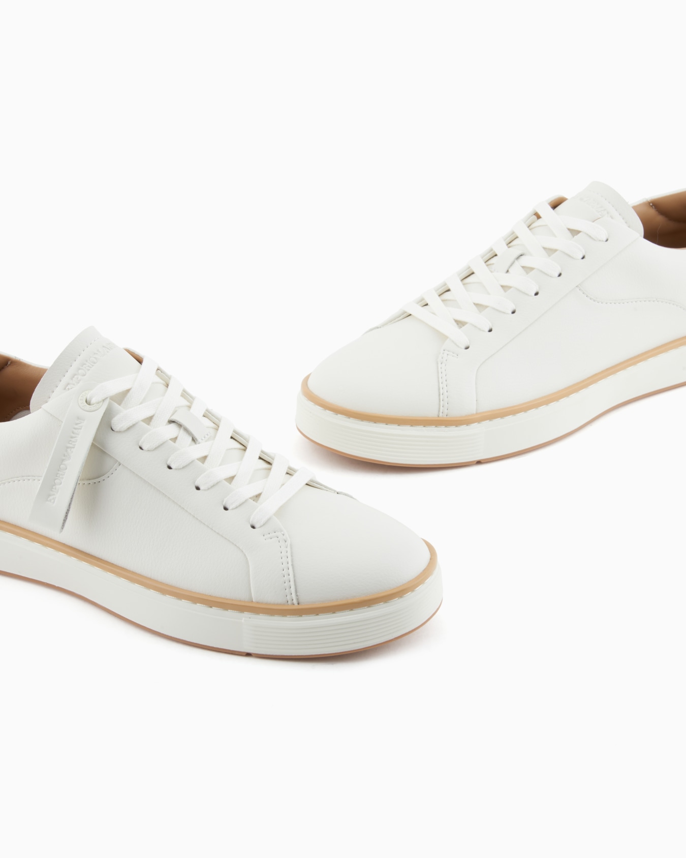 Leather sneakers with a contrasting welt Slide 4