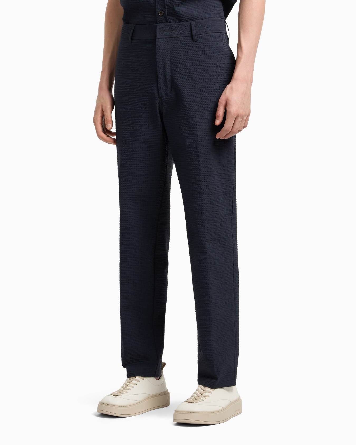 Nylon seersucker chinos Slide 4