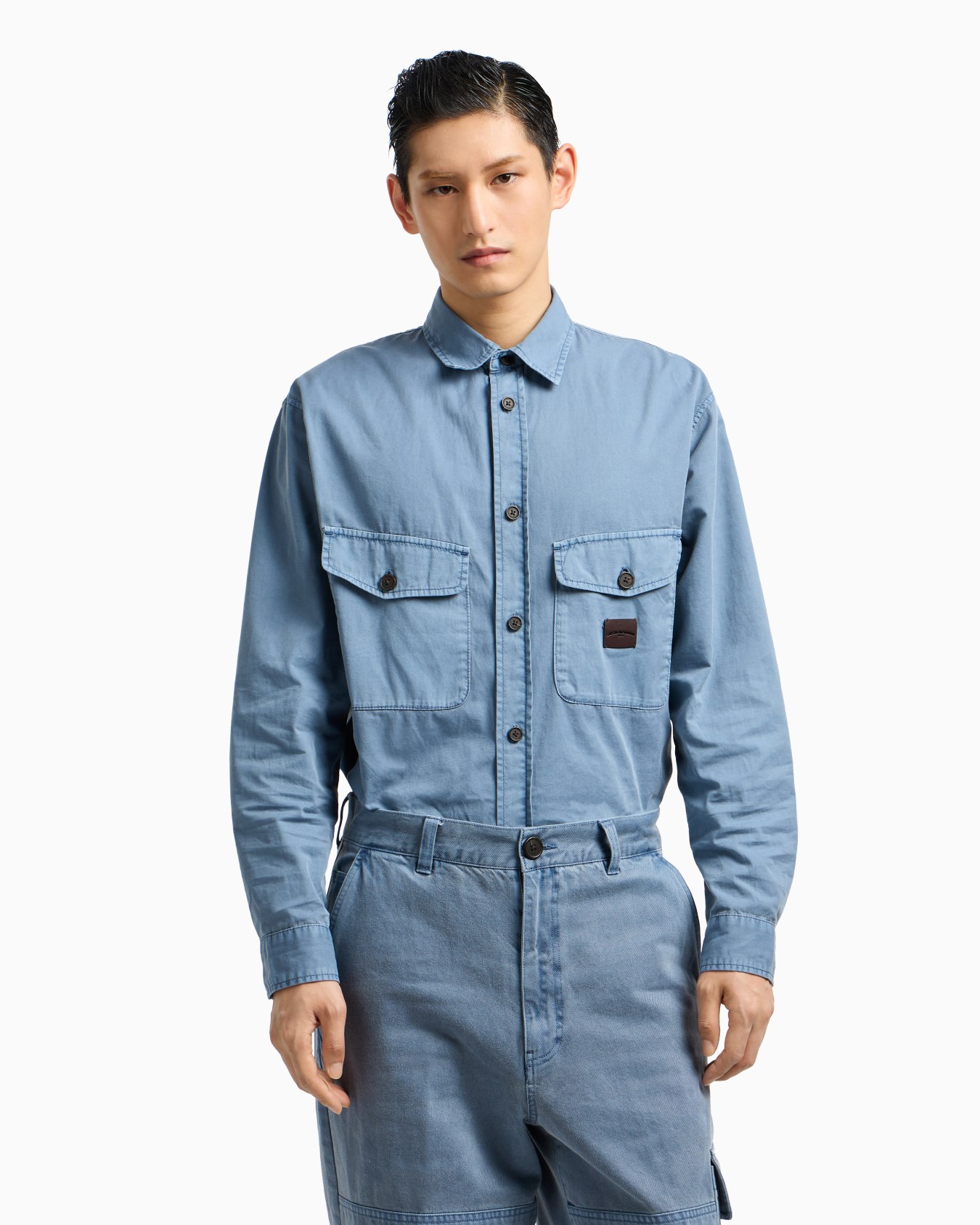 Comfort-fit shirt with washed twill pockets Slide 4