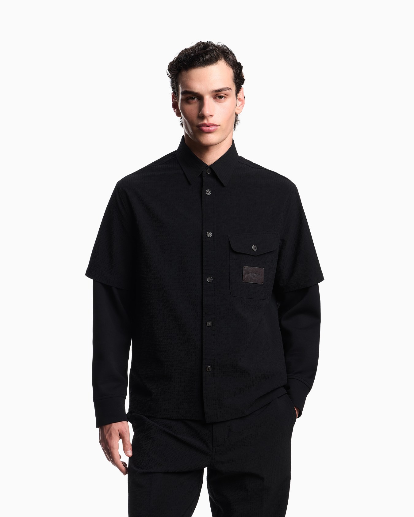 Short-sleeved oversized shirt in nylon seersucker Slide 3
