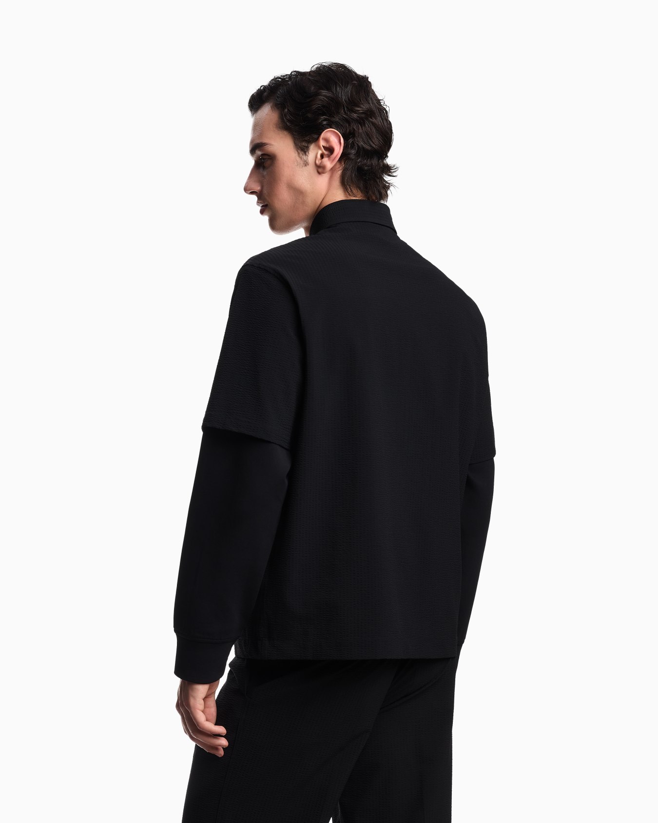 Short-sleeved oversized shirt in nylon seersucker Slide 2