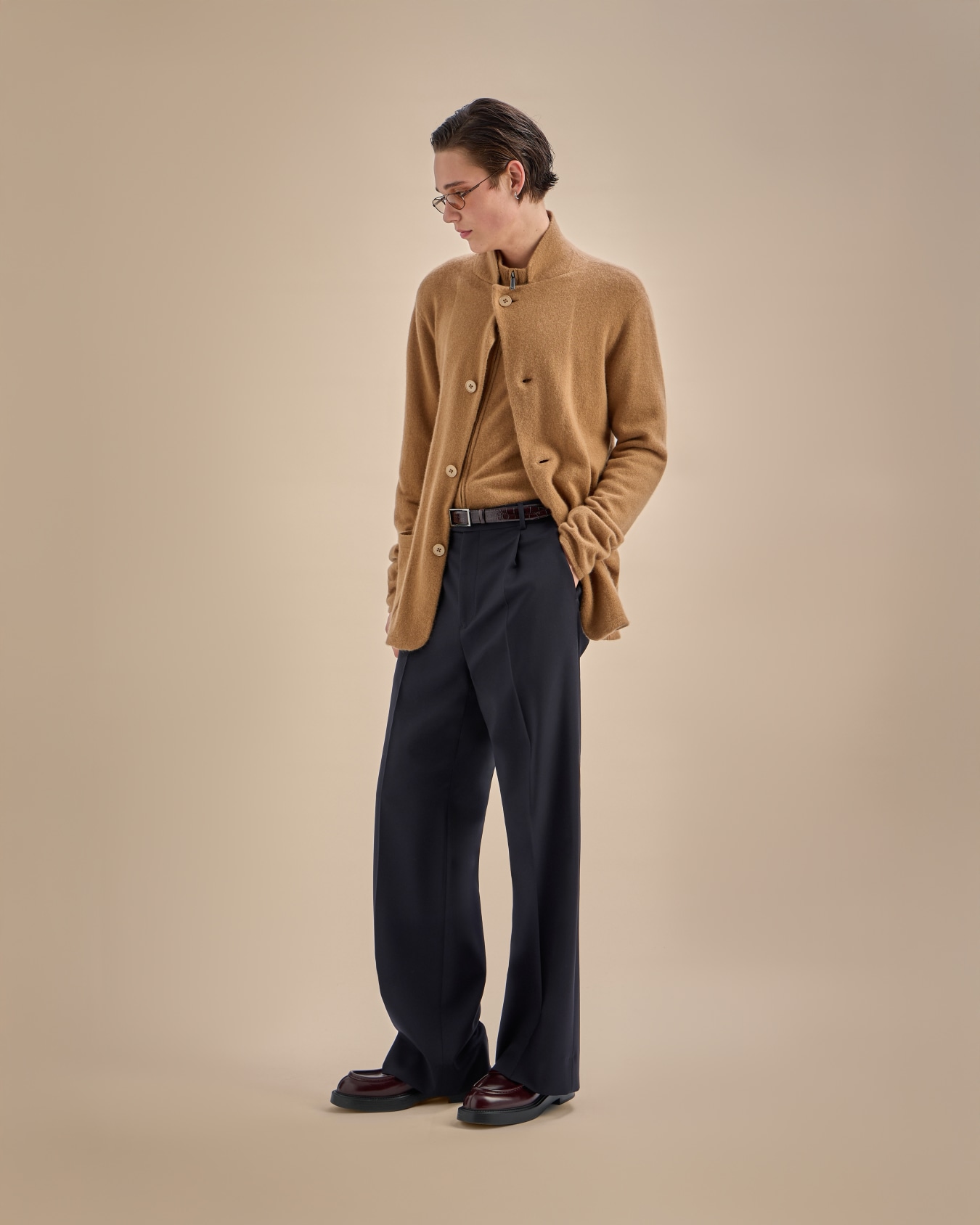 Icon pure cashmere full-zip cardigan Slide 6