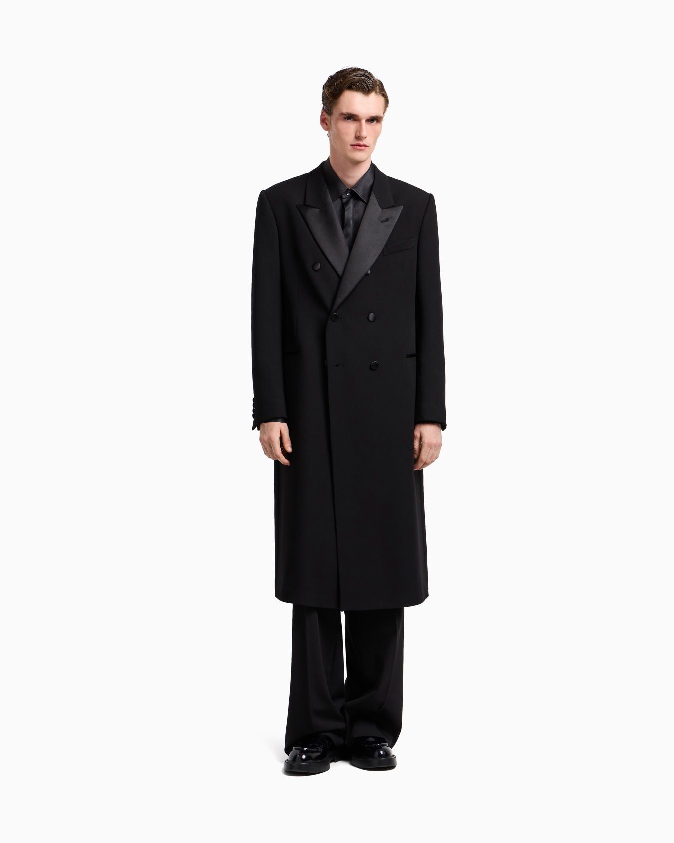 Double-breasted coat in granular virgin wool with satin details Slide 4