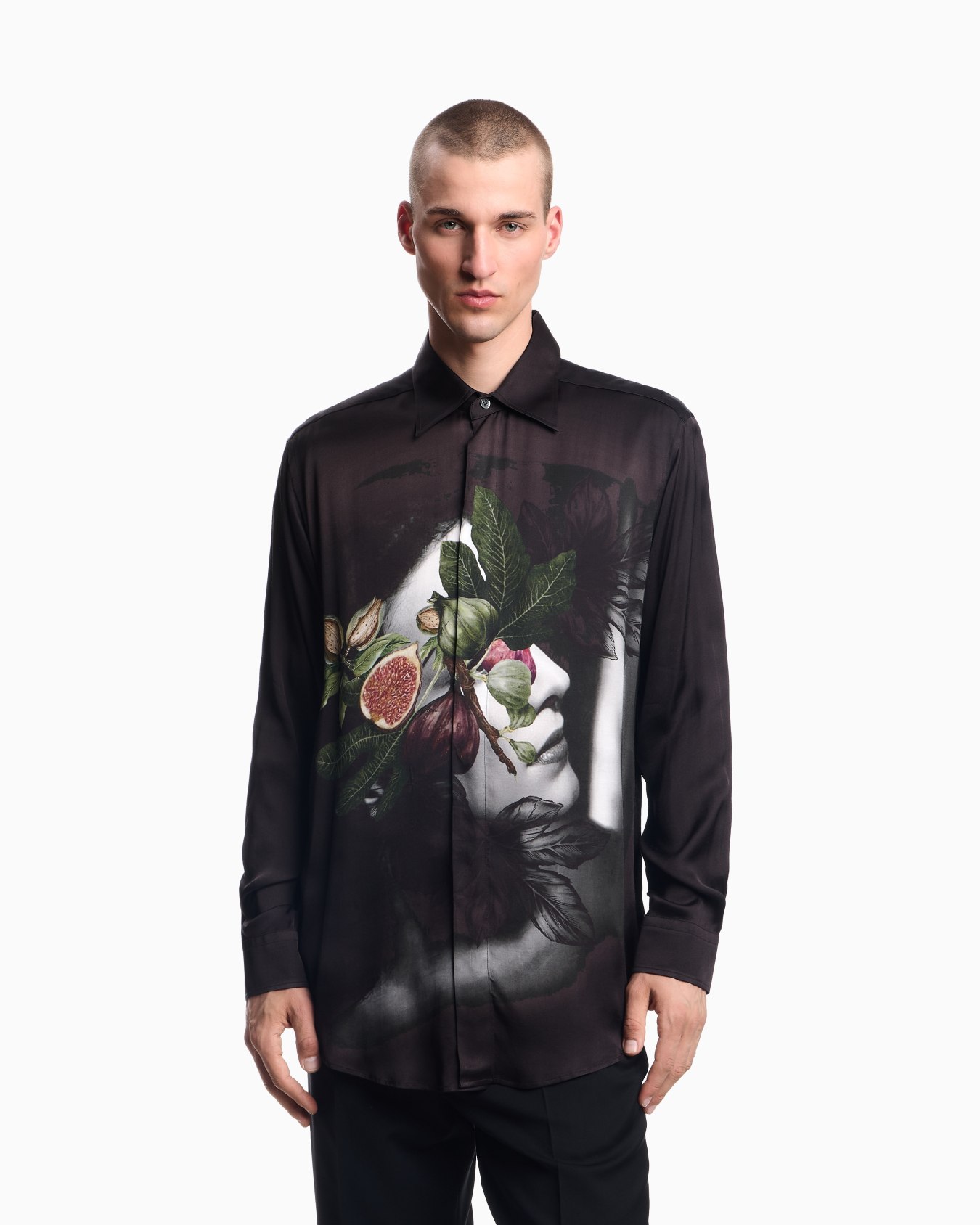 Bluse mit Maxi-Print mit Foliage-Muster und Damen-Motiv Folie 3