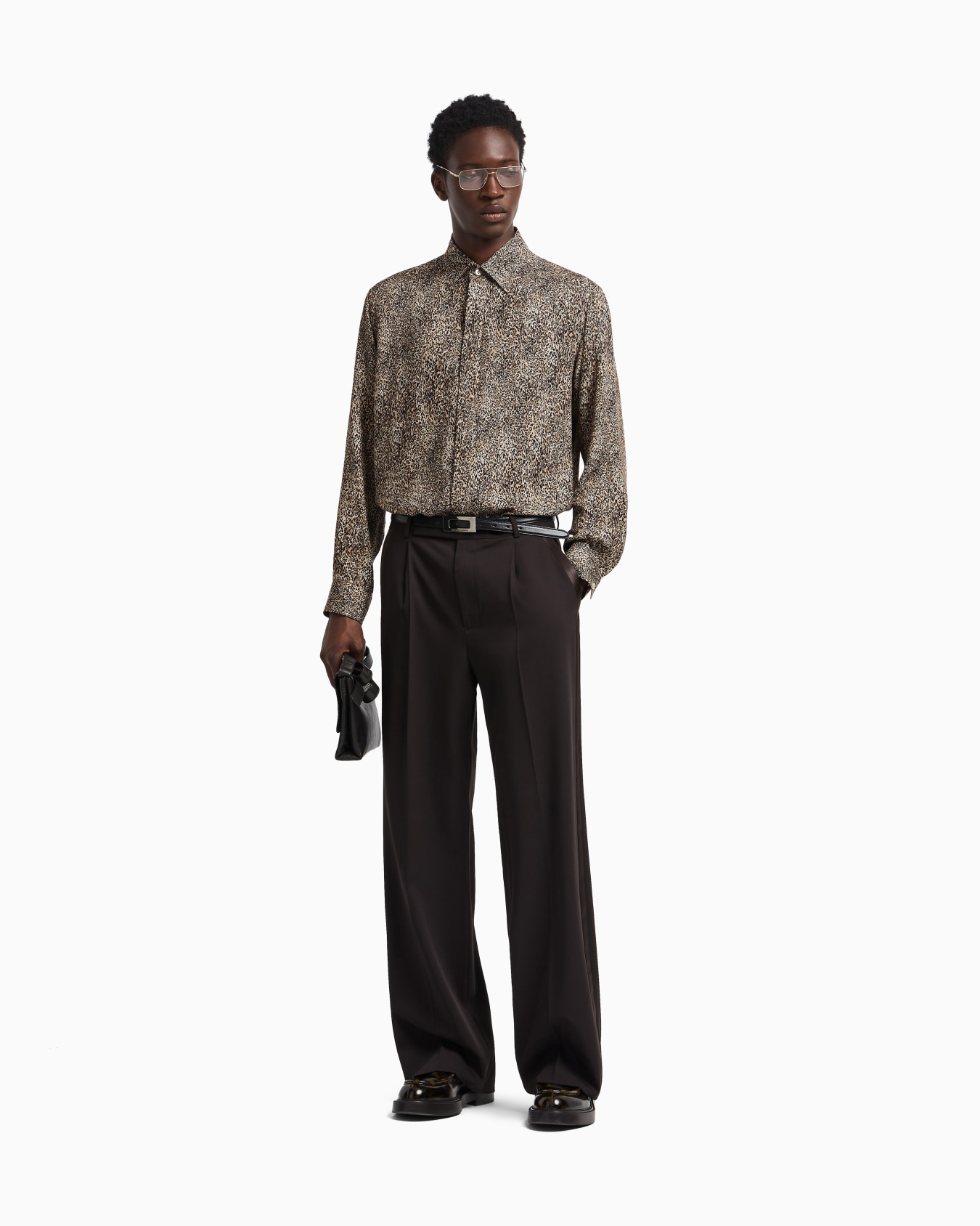 Camicia in tessuto fluido stampa animalier Slide 2