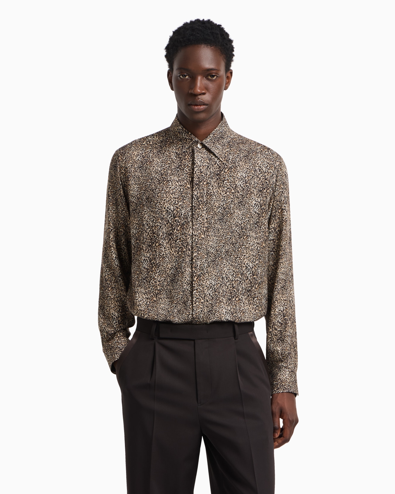Camicia in tessuto fluido stampa animalier Slide 4