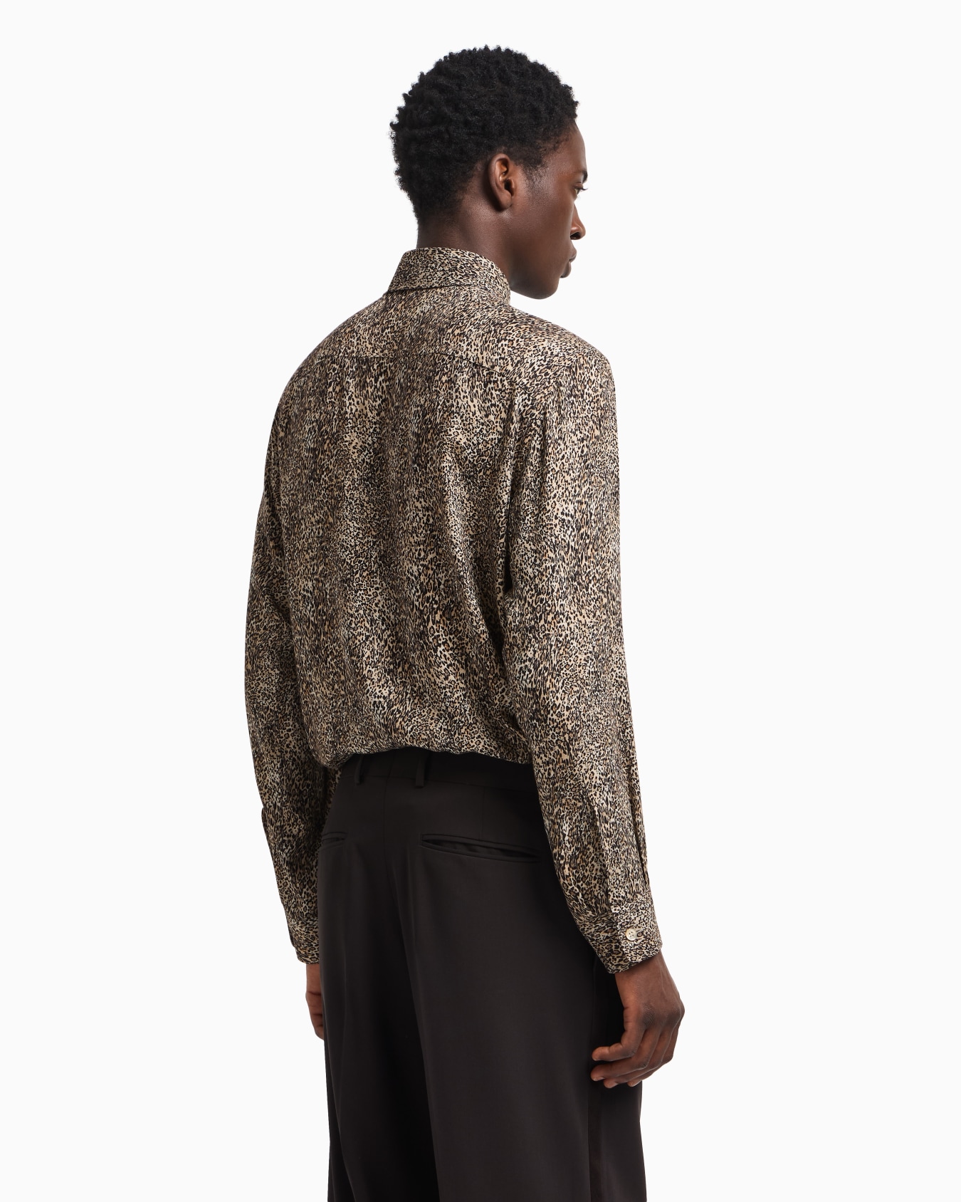 Camicia in tessuto fluido stampa animalier Slide 3