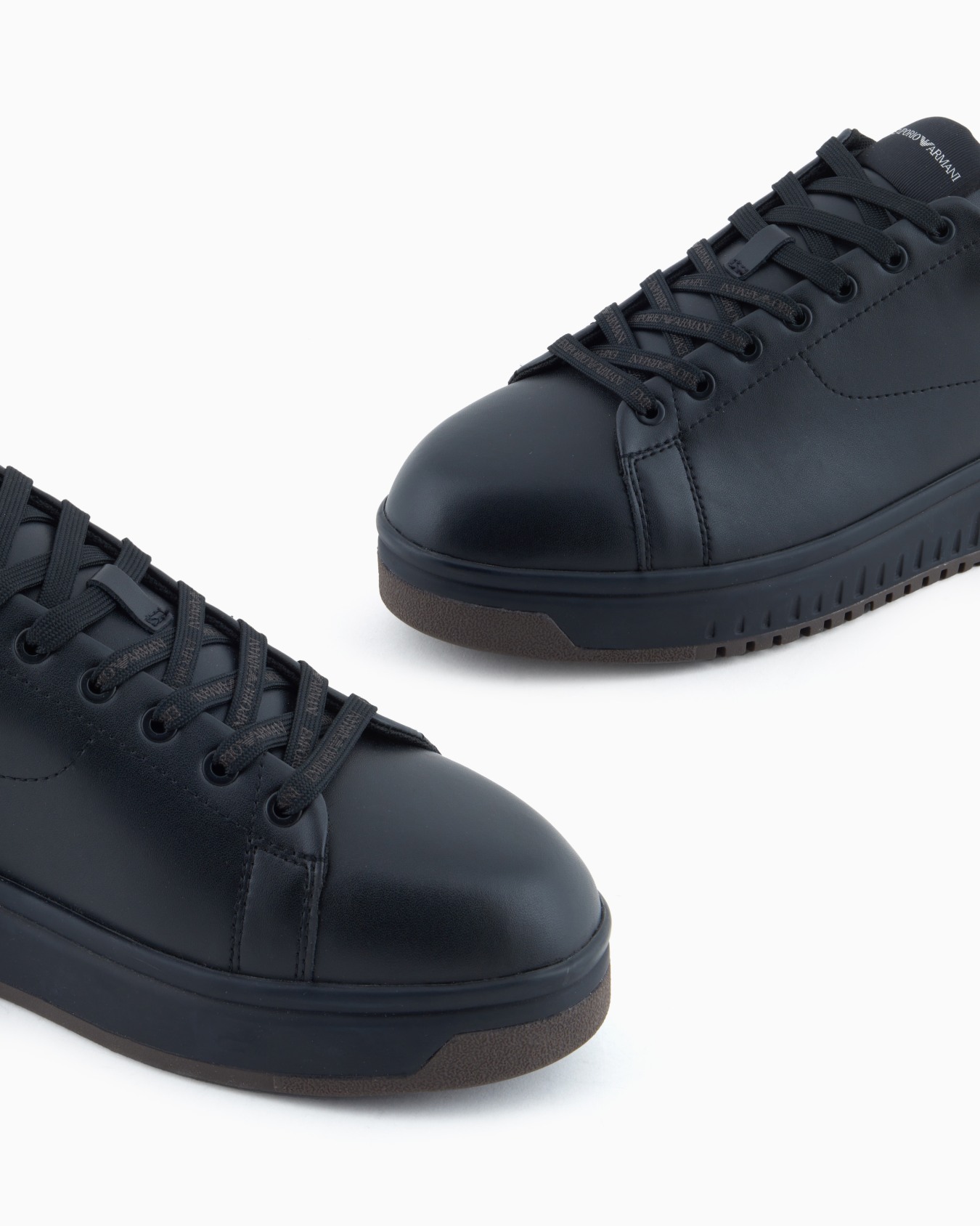 Leather sneakers with rubber back knurled sole Slide 4