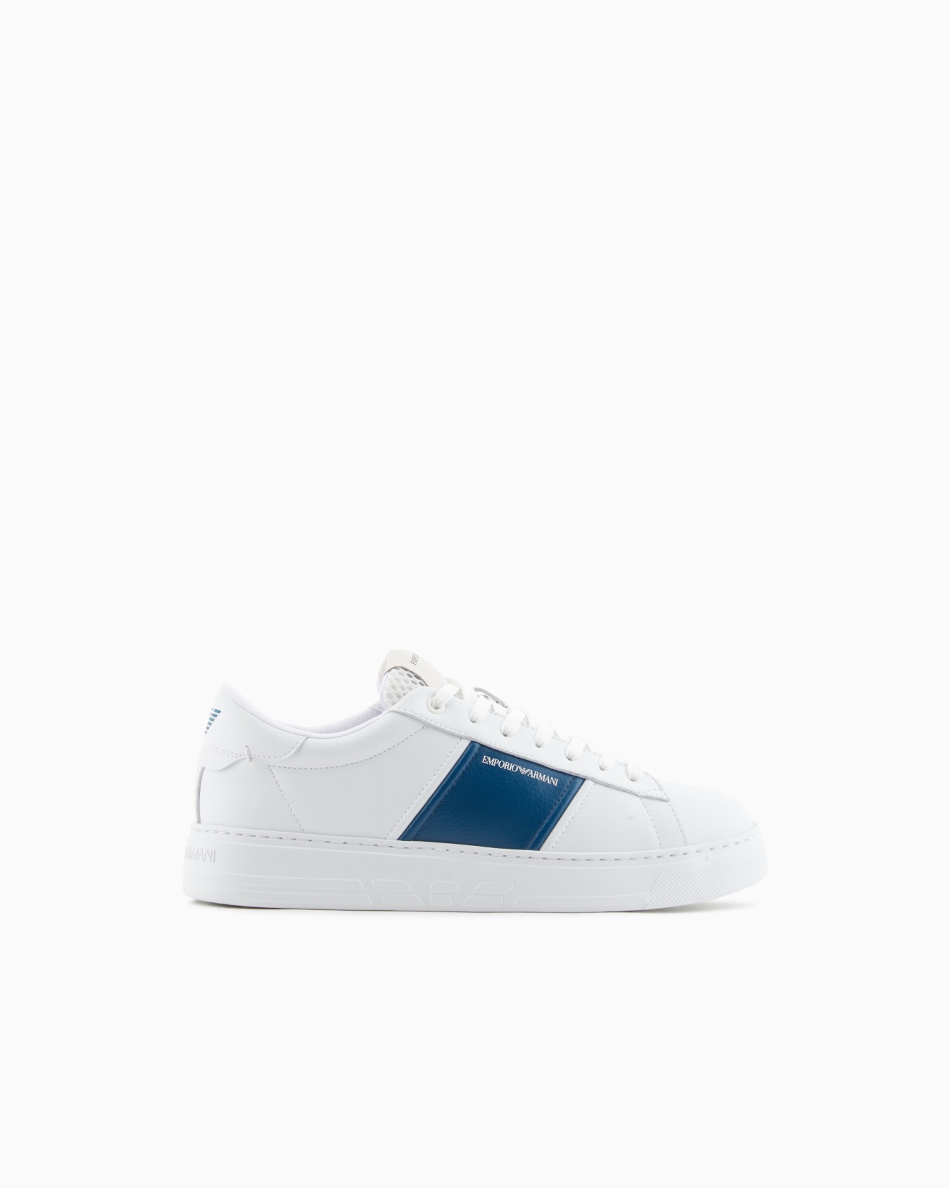 Leather sneakers with contrasting stripe Slide 0