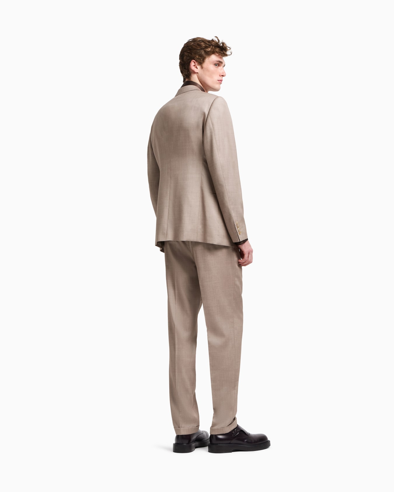 Single-breasted suit with micro jacquard made of a wool and silk blend Slide 3
